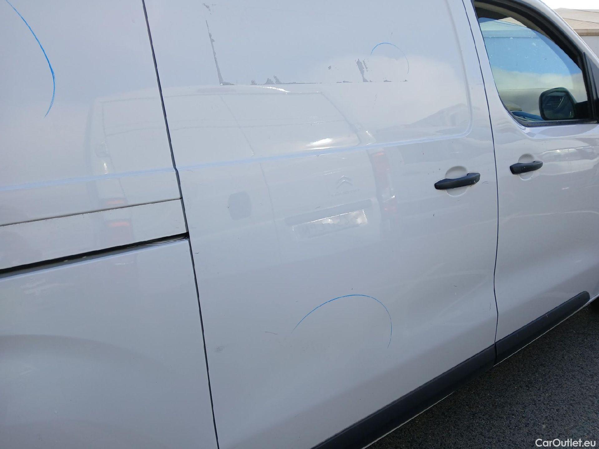  Opel  Vivaro OPEL  / 2019 / 4P / furgón 1.5 Diésel 74kW (100CV) M Std Express #50