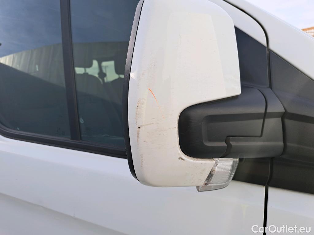  Ford  Transit  Custom Combi / Tourneo Custom 320 L1 Trend 2.0 Ecoblue 150CV MT6 E6d #41