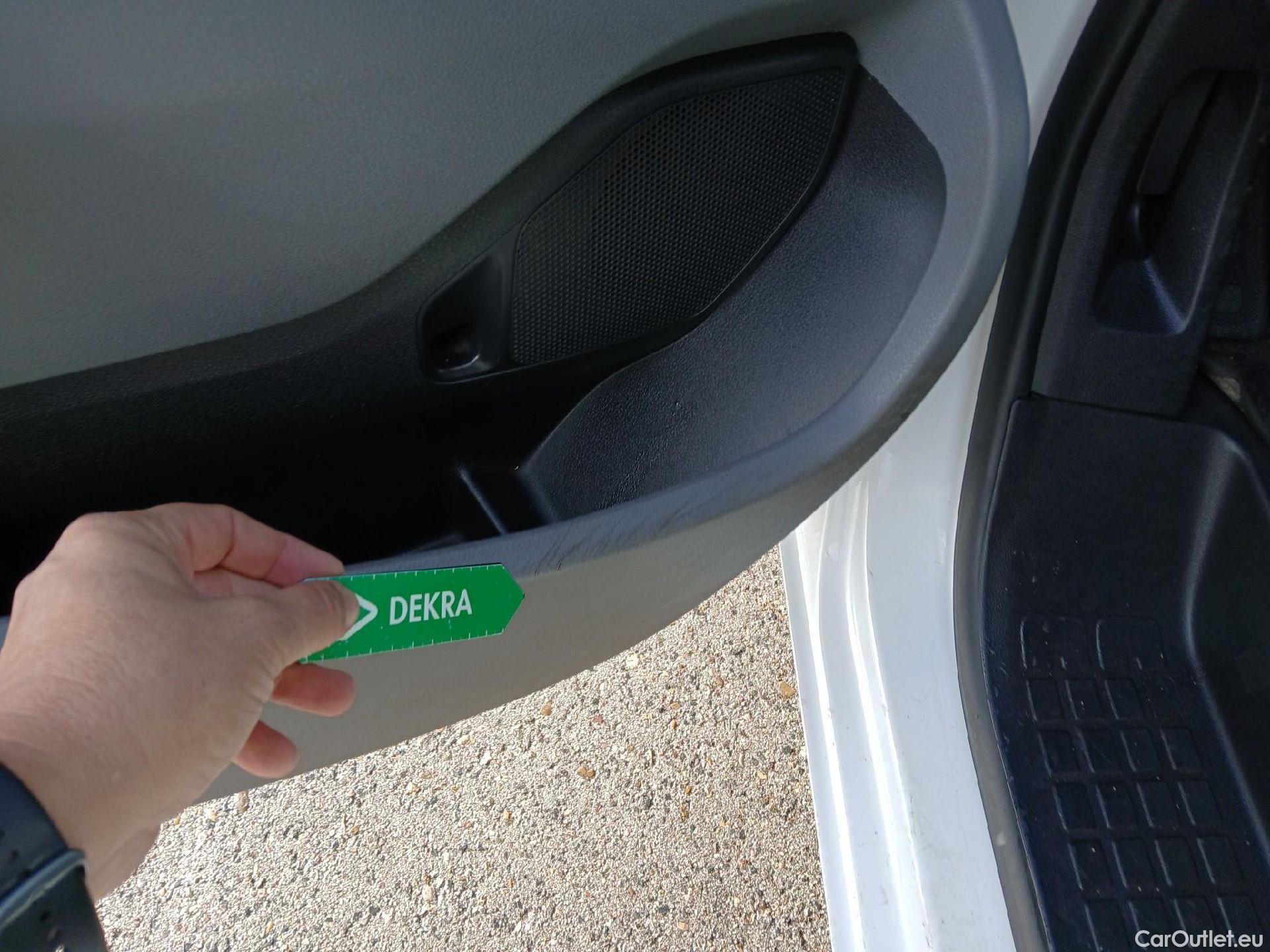  Opel  Vivaro OPEL  / 2019 / 4P / furgón 1.5 Diésel 74kW (100CV) M Std Express #5