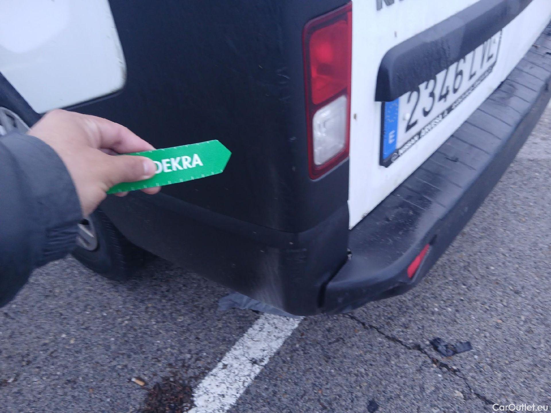  Nissan  NV300 NISSAN  / 2021 / 4P / combi Mixta 6 2.0dCi 81kW L1H1 1T Optima N1 #28