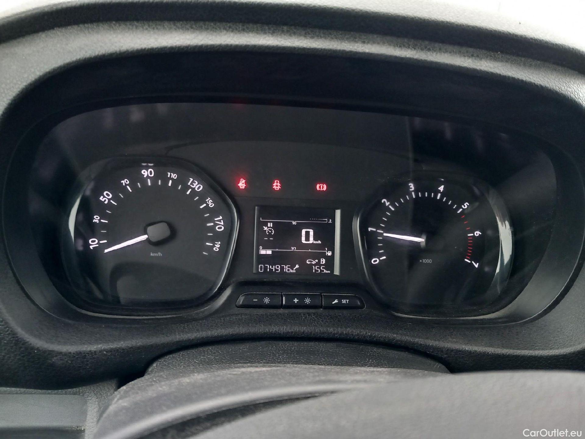  Opel  Vivaro OPEL  / 2019 / 4P / furgón Campaña F2ML 1.5 Diésel 74kW(100CV)M Std Exp #5