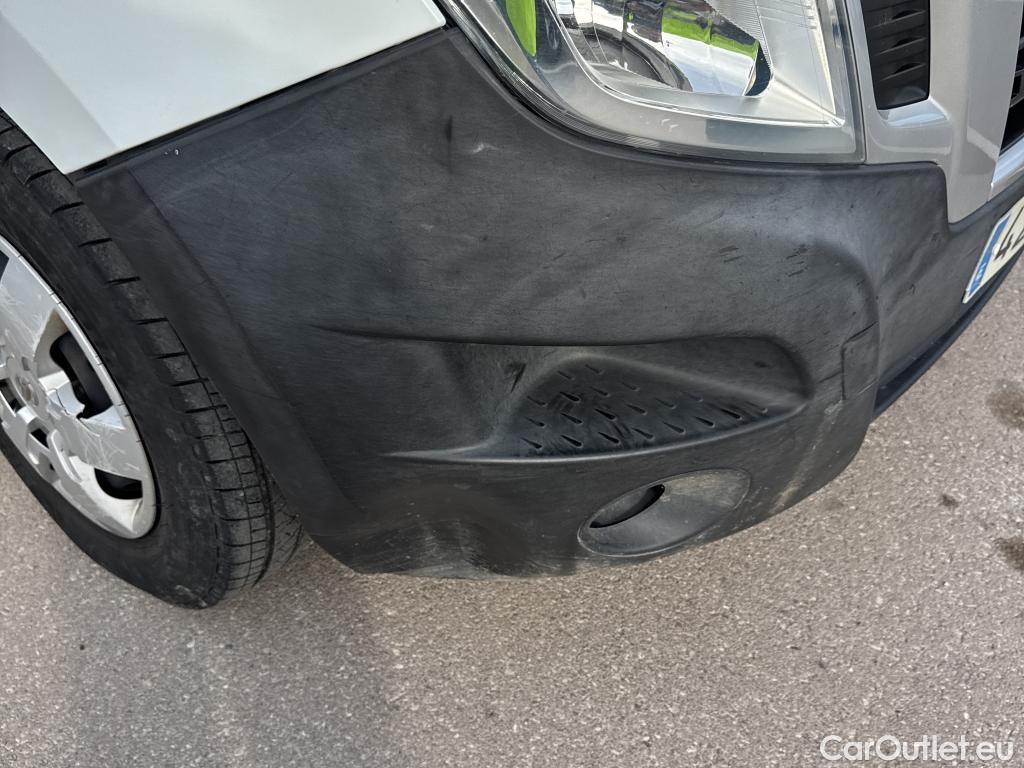  Nissan  NV400 NISSAN  VU 4P 1G COMBI 2.3dCi 145 COMFORT L2H2 3500 COMBI-9 FWD #19