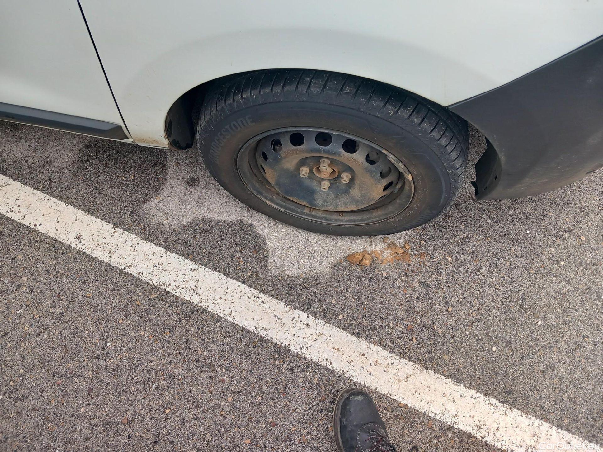  Dacia  Dokker DACIA  / 2013 / 4P / furgón derivado de turismo Van Essential Blue dCi 70kW (95CV) #31