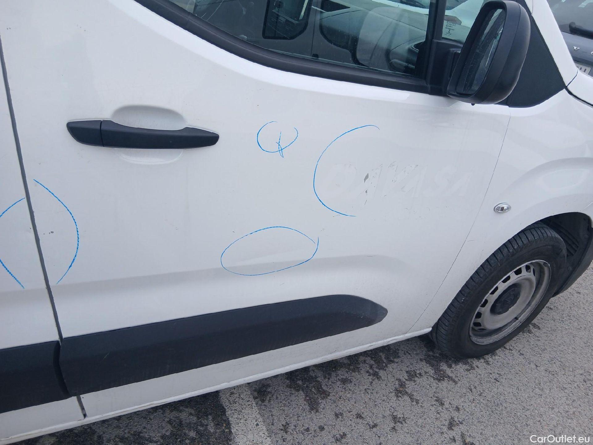  Opel  Combo OPEL  / 2018 / 3P / furgón derivado de turismo 1.5 TD 75kW (100CV) Express L H1 650kg (AC2) #42