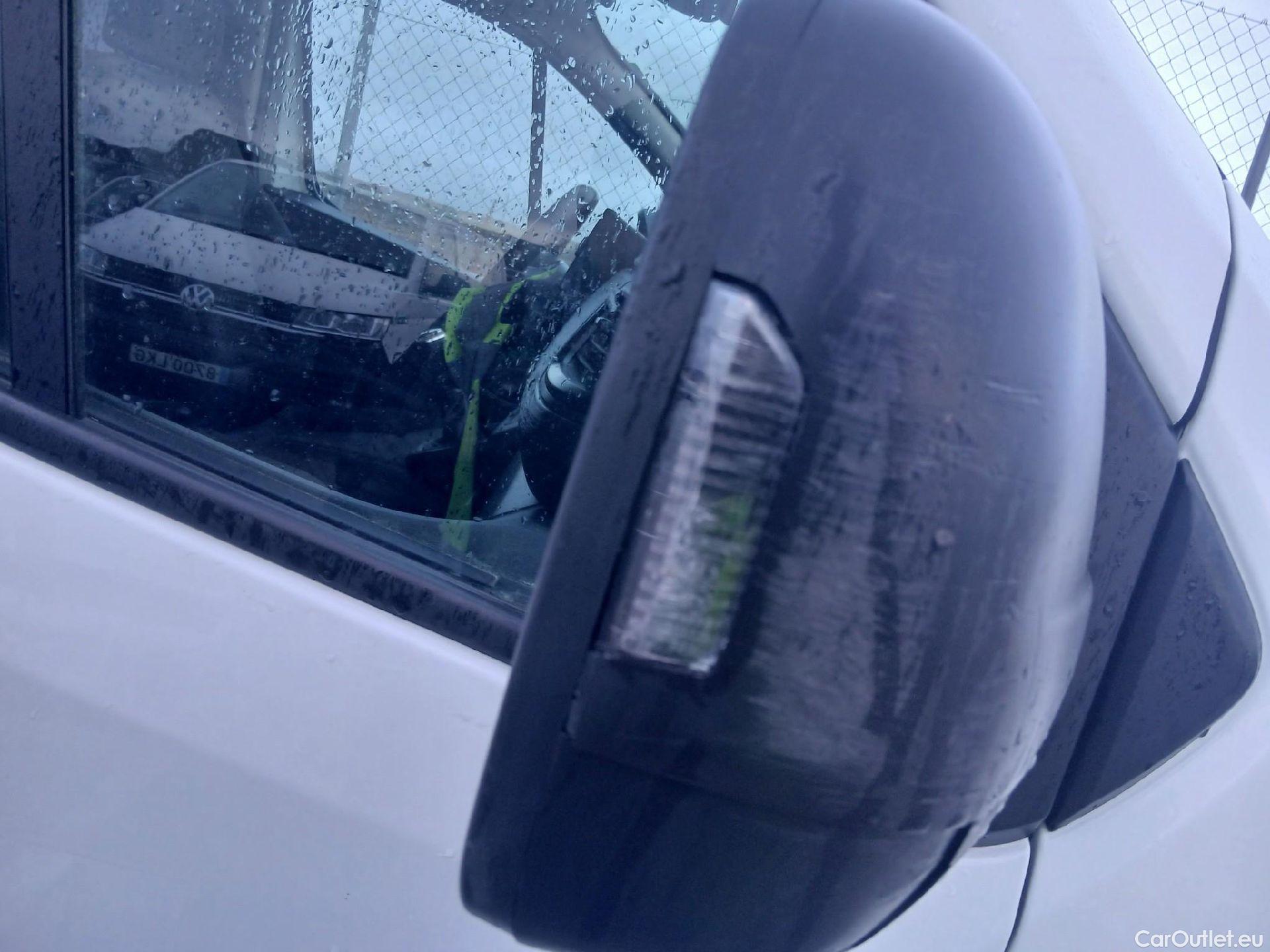  Nissan  NV300 NISSAN  / 2021 / 4P / combi Mixta 6 2.0dCi 81kW L1H1 1T Optima N1 #41