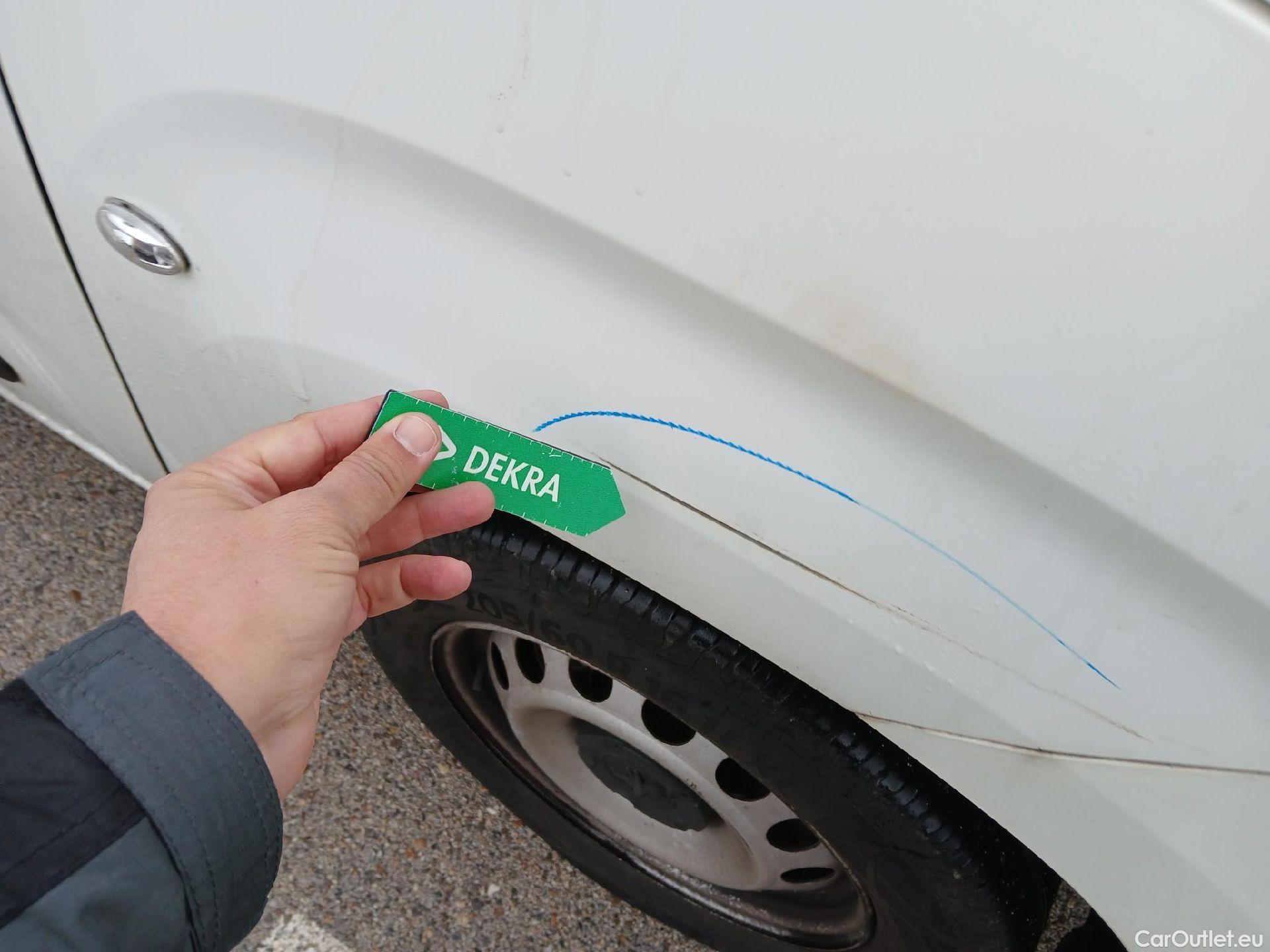  Peugeot  Partner PEUGEOT  / 2018 / 3P / furgón derivado de turismo Pro Standard 1000kg BlueHDi 73kW #25