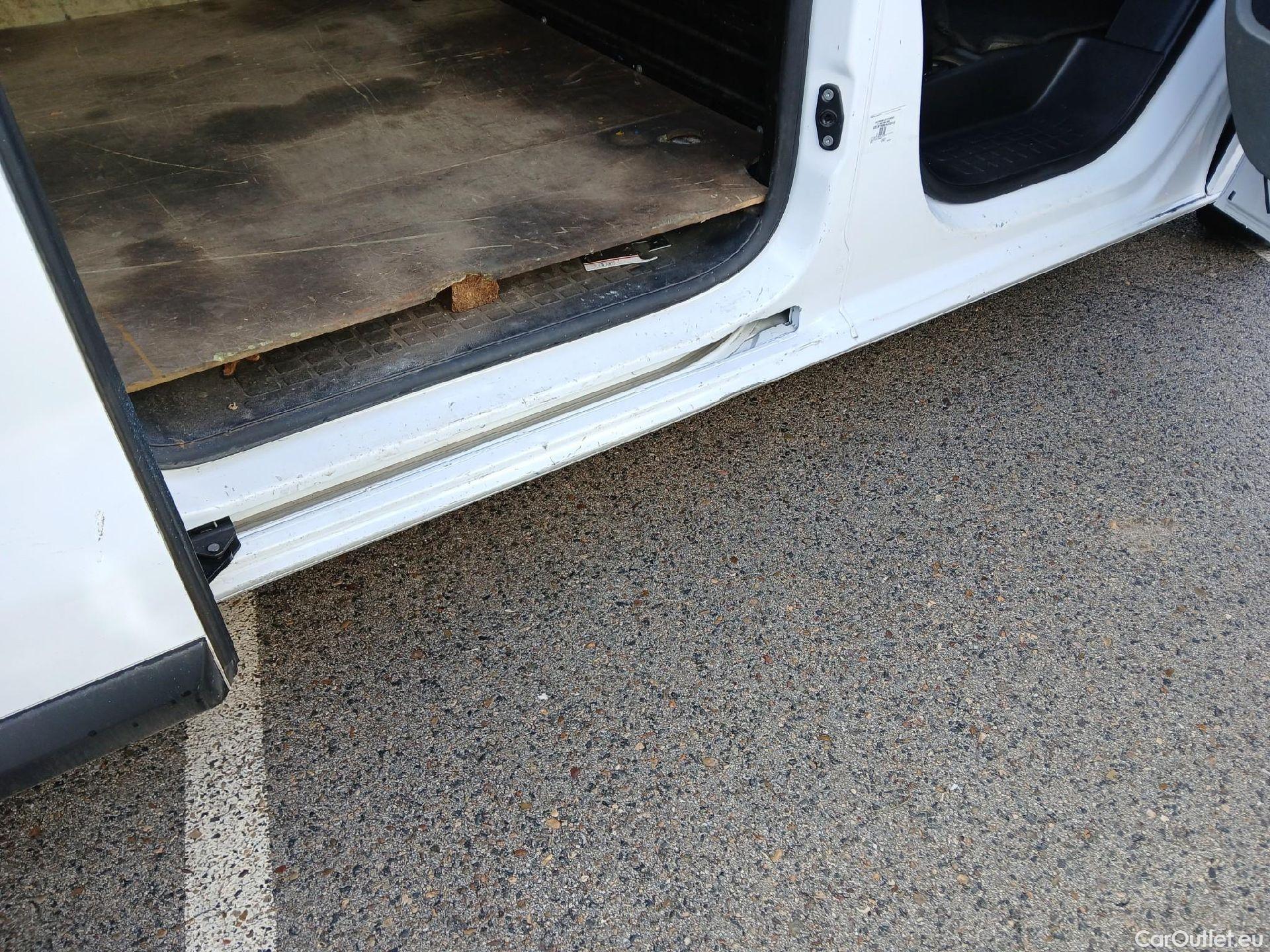  Opel  Vivaro OPEL  / 2019 / 4P / furgón 1.5 Diésel 74kW (100CV) M Std Express #10