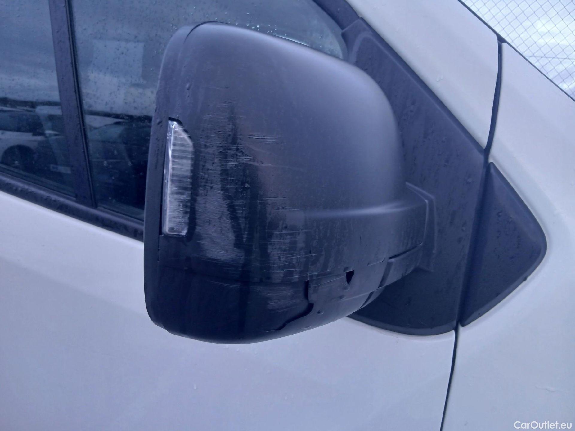  Nissan  NV300 NISSAN  / 2021 / 4P / combi Mixta 6 2.0dCi 81kW L1H1 1T Optima N1 #39