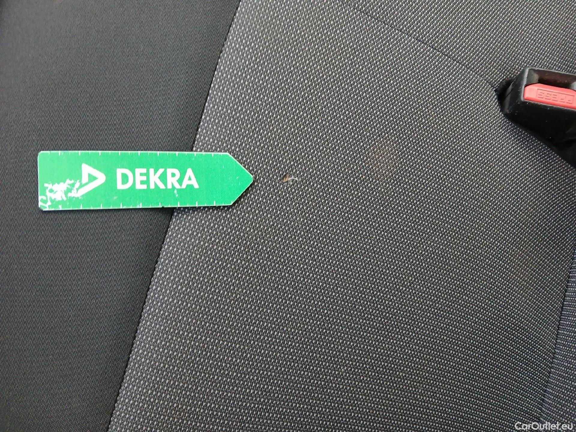  Opel  Vivaro OPEL  / 2019 / 4P / furgón 1.5 Diésel 74kW (100CV) M Std Express #3