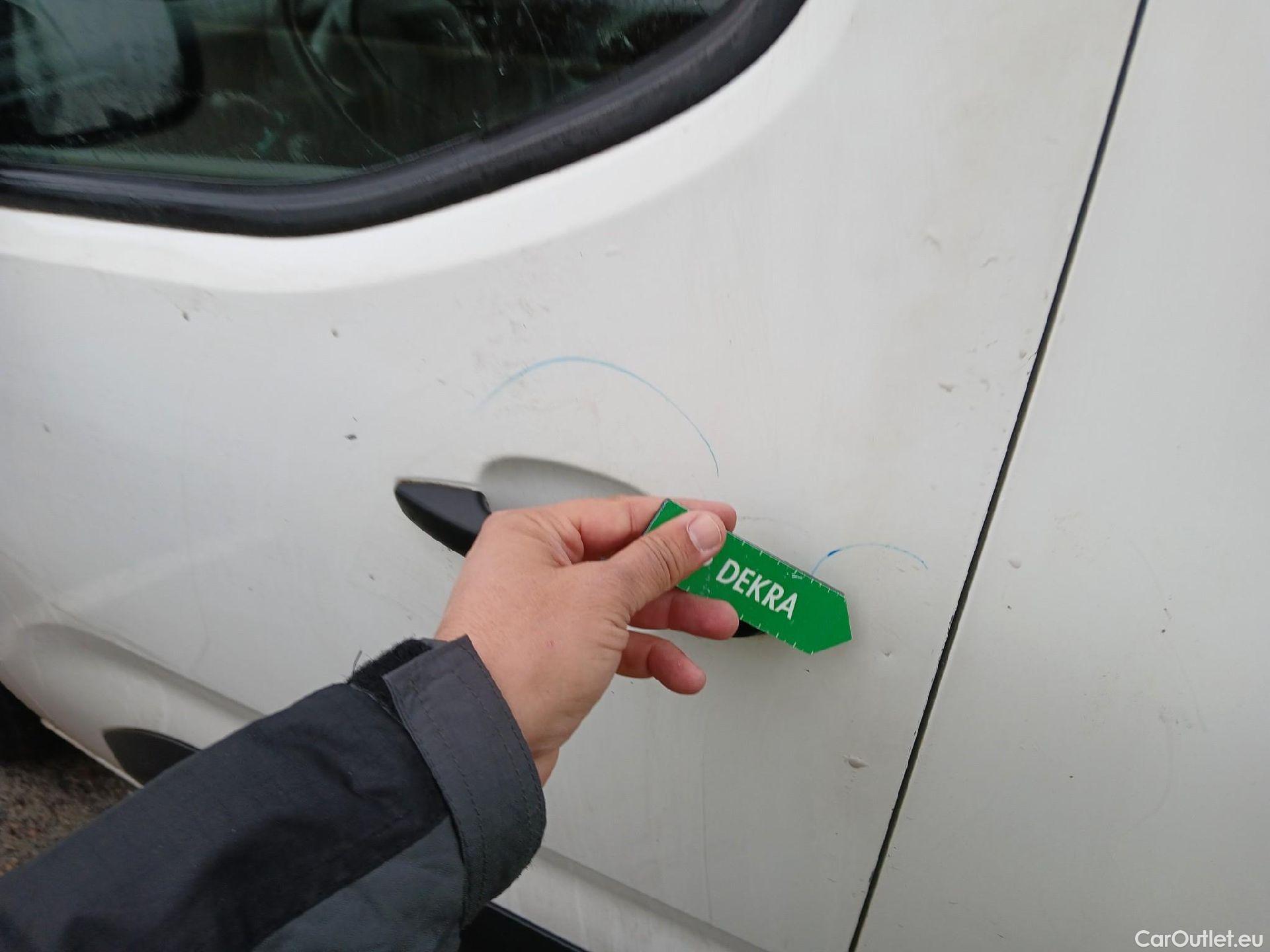  Peugeot  Partner PEUGEOT  / 2018 / 3P / furgón derivado de turismo Pro Standard 1000kg BlueHDi 73kW #14