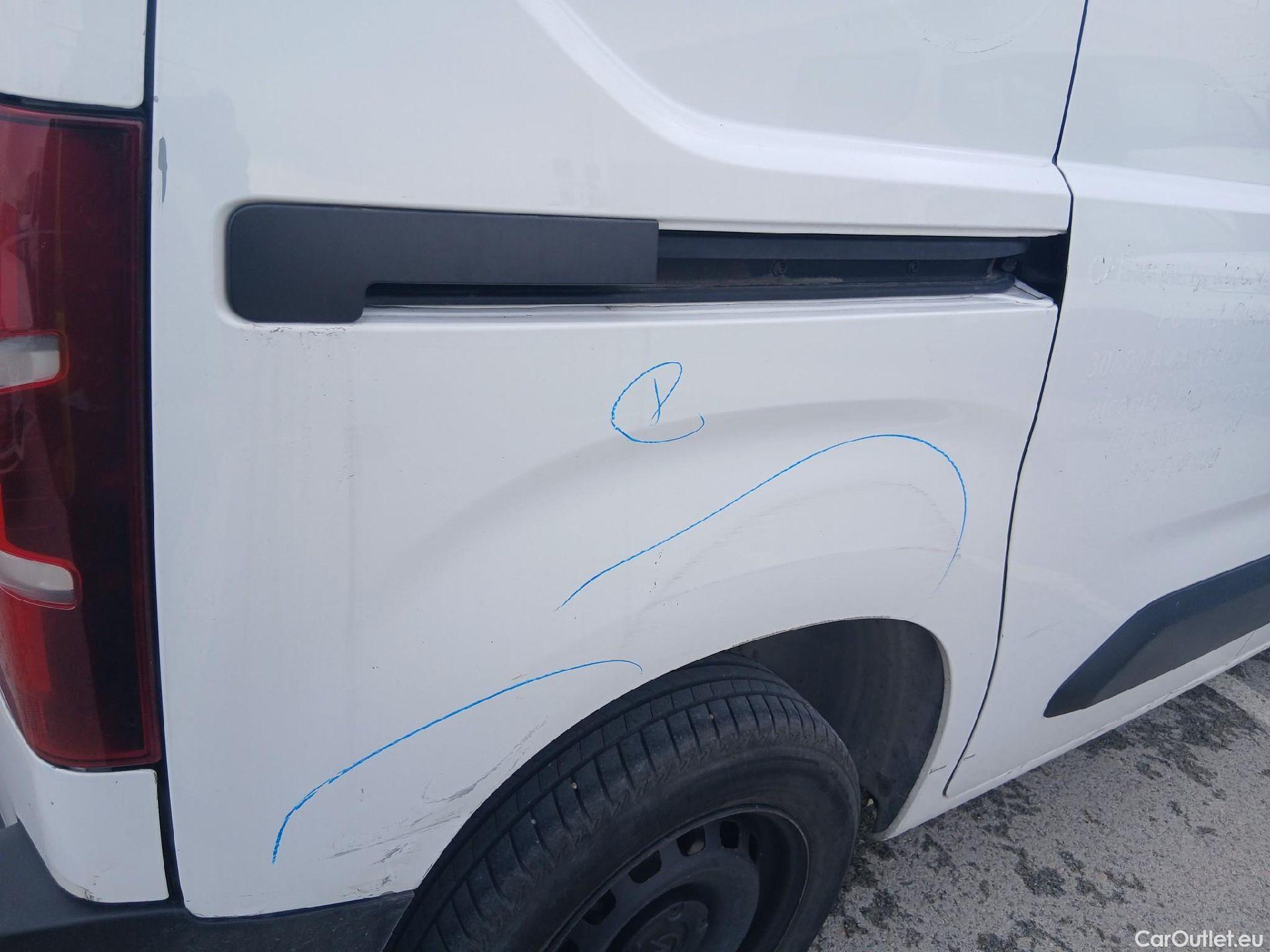  Opel  Combo OPEL  / 2018 / 3P / furgón derivado de turismo 1.5 TD 75kW (100CV) Express L H1 650kg (AC2) #35