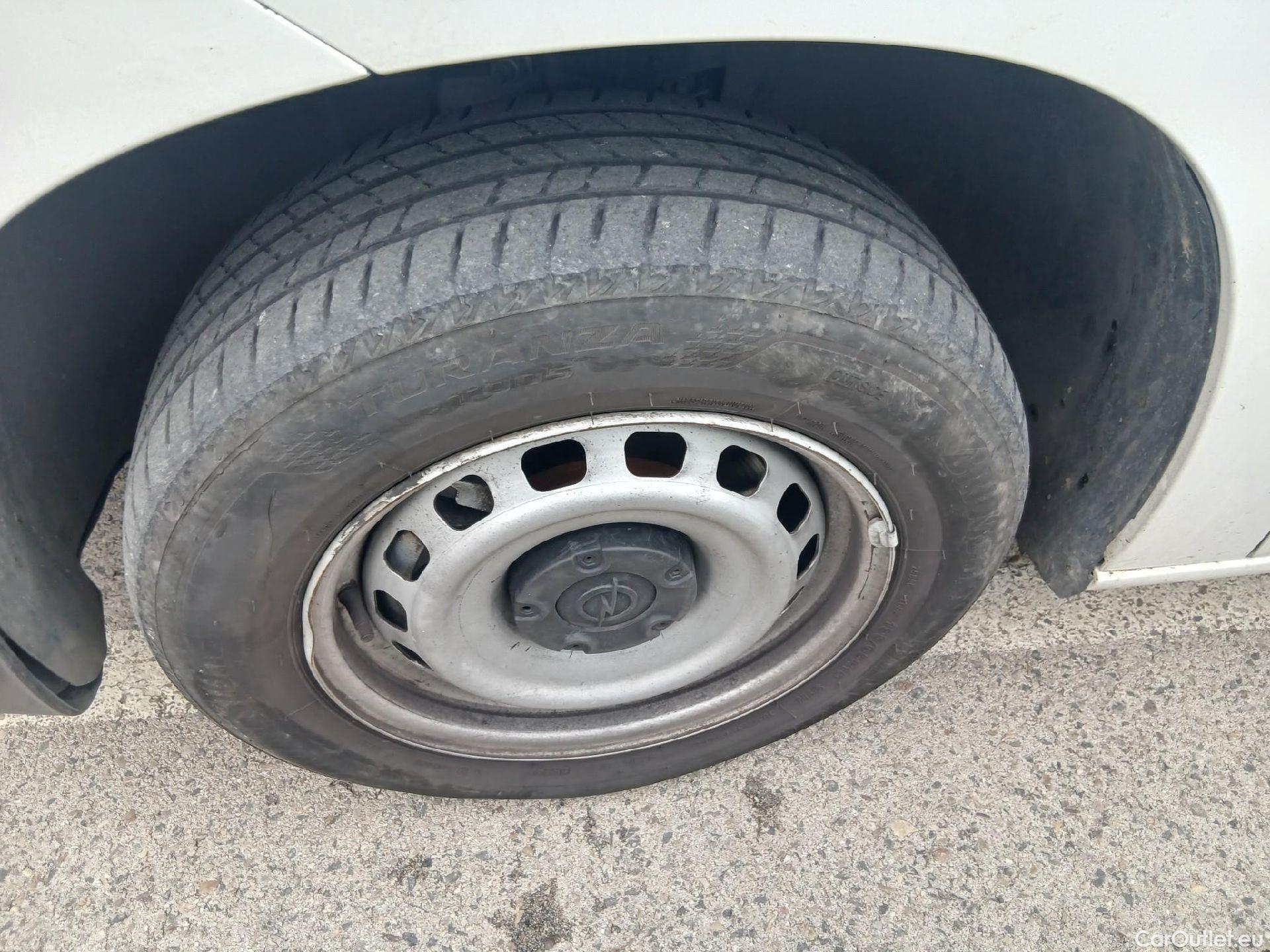  Opel  Combo OPEL  / 2018 / 3P / furgón derivado de turismo 1.5 TD 75kW (100CV) Express L H1 650kg (AC2) #23