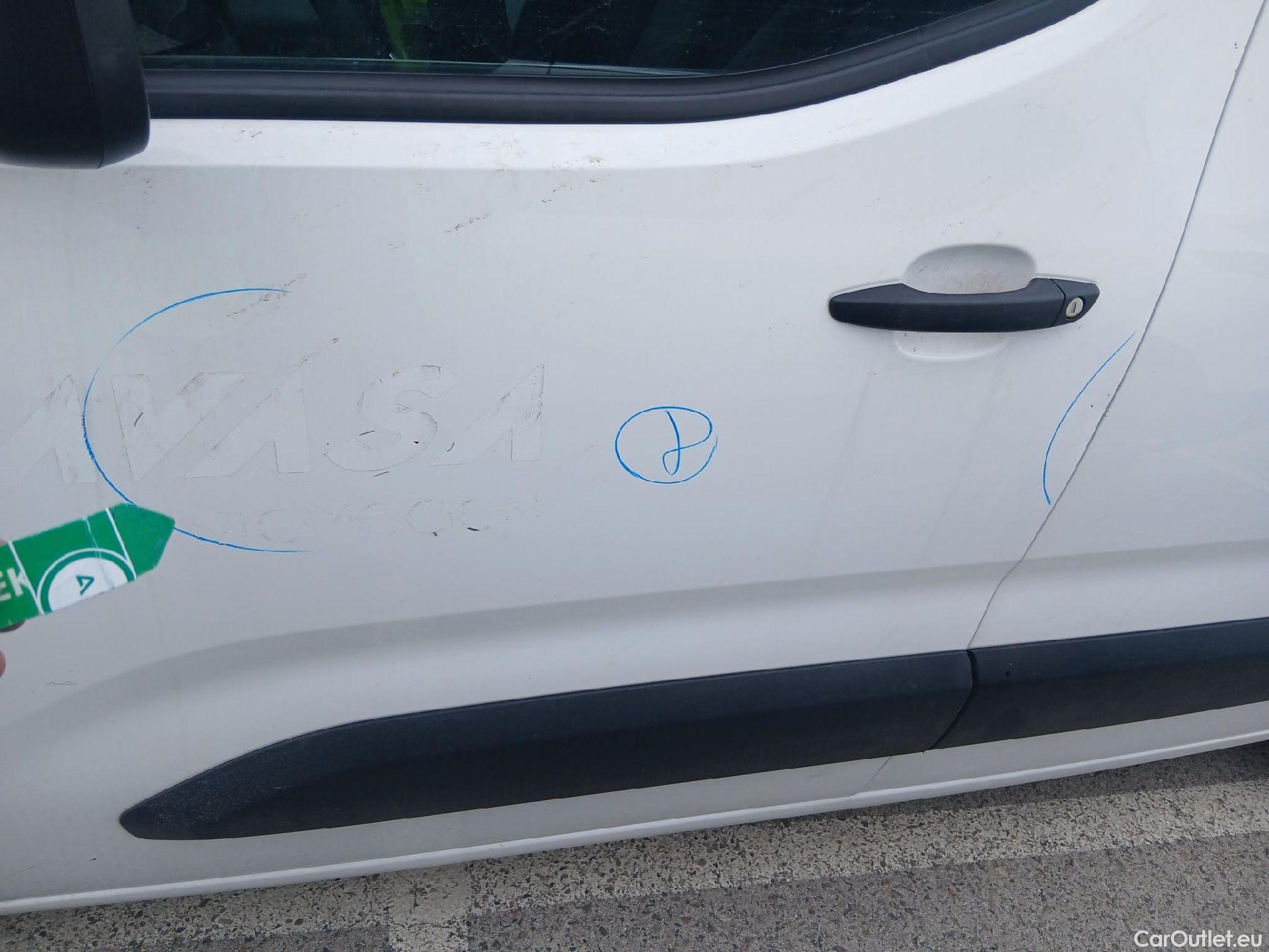  Opel  Combo OPEL  / 2018 / 3P / furgón derivado de turismo 1.5 TD 75kW (100CV) Express L H1 650kg (AC2) #25