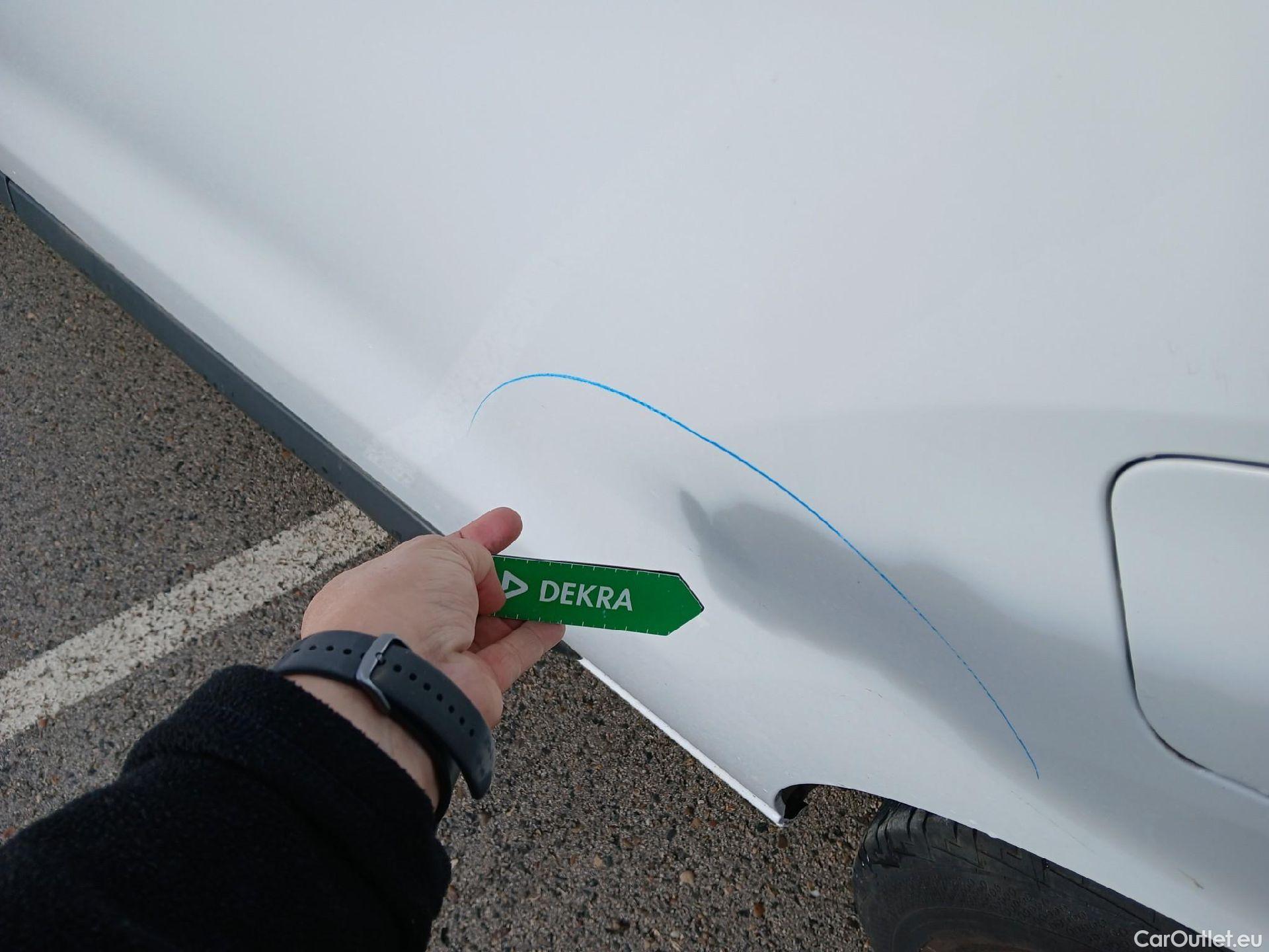  Opel  Vivaro OPEL  / 2019 / 4P / furgón 1.5 Diésel 74kW (100CV) M Std Express #41