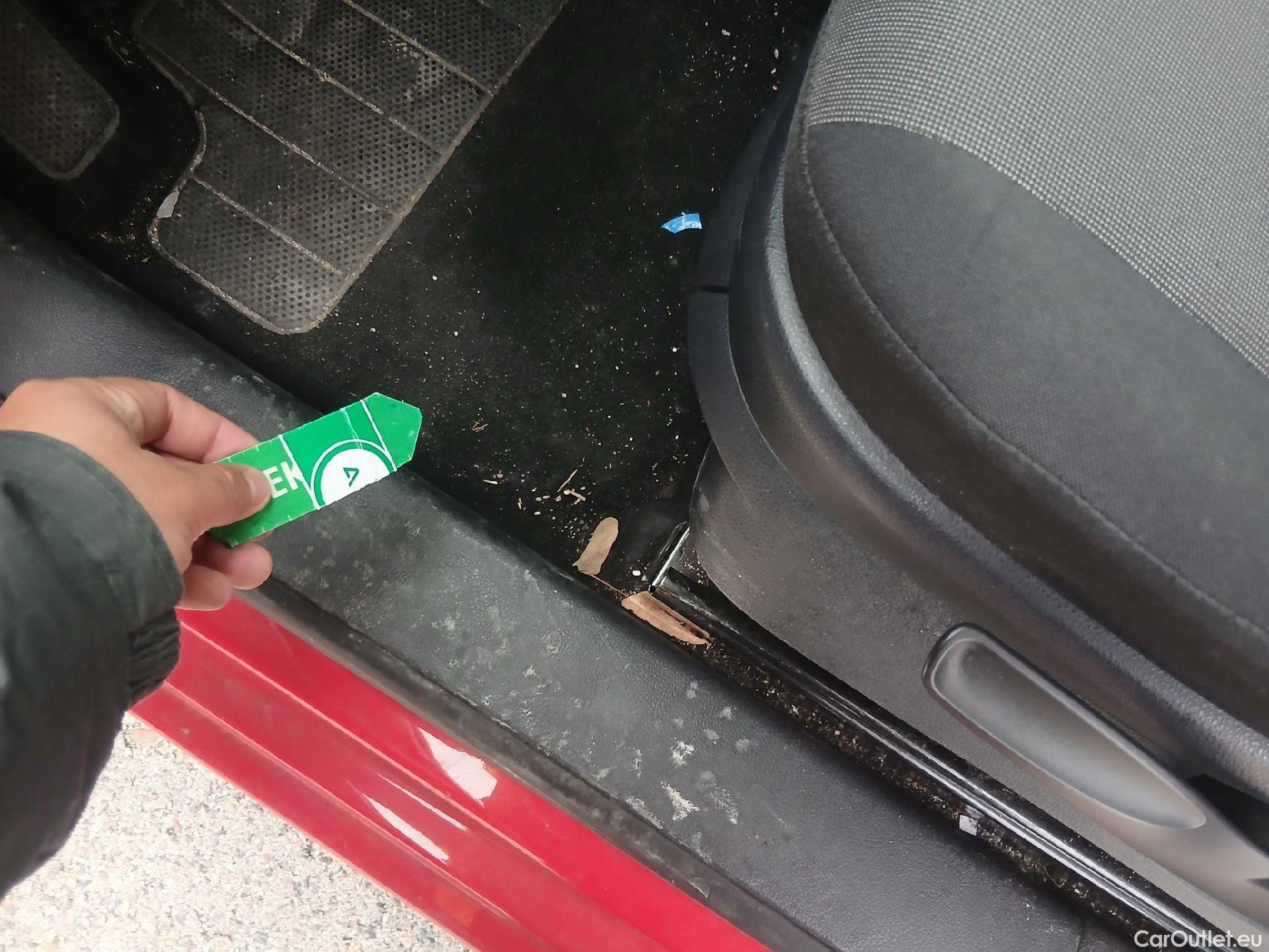  Volkswagen  Caddy VOLKSWAGEN  / 2015 / 4P / combi Business Profesional Kombi 2.0 TDI 75kW #5