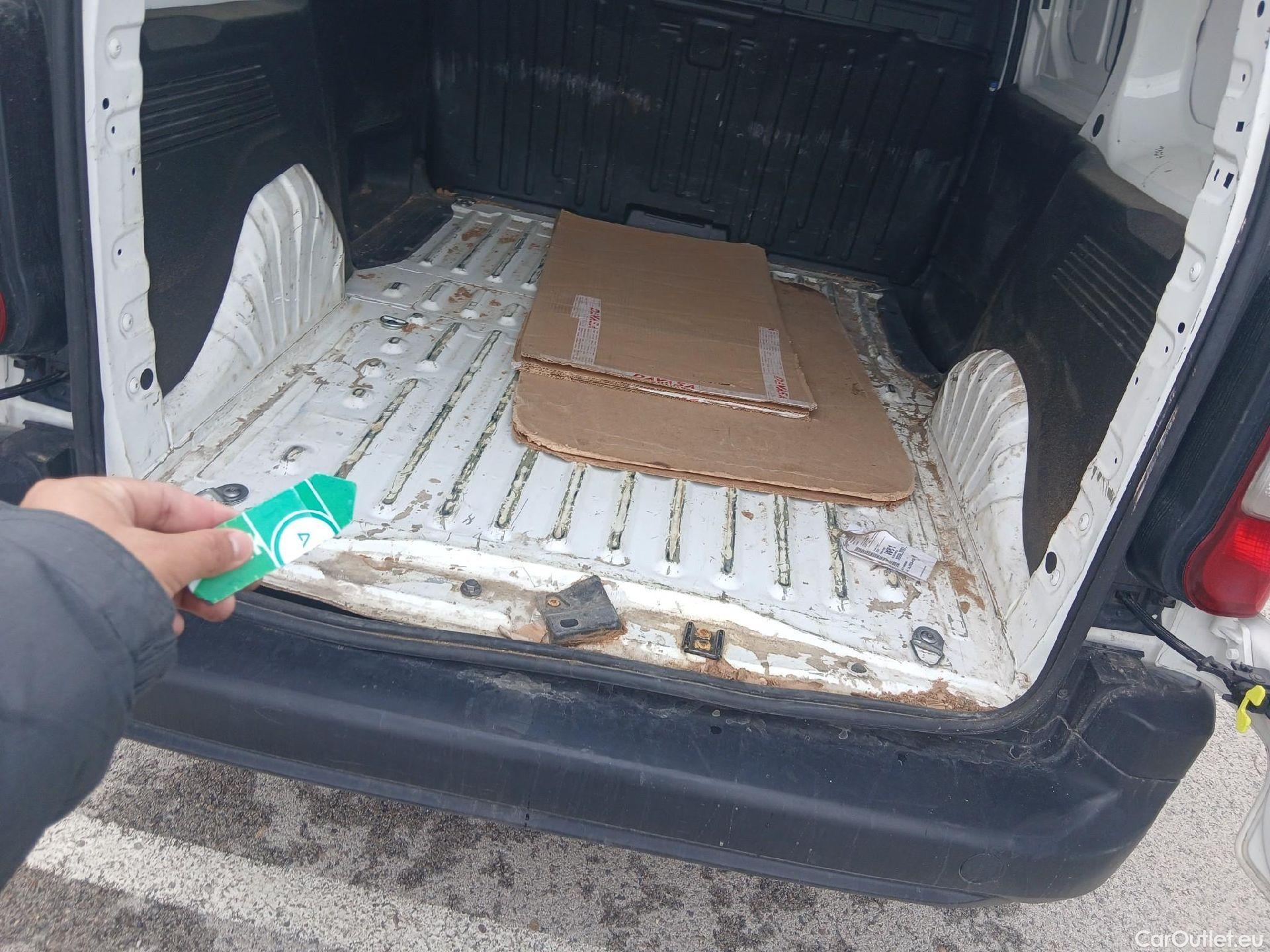  Opel  Combo OPEL  / 2018 / 3P / furgón derivado de turismo 1.5 TD 75kW (100CV) Express L H1 650kg (AC2) #1