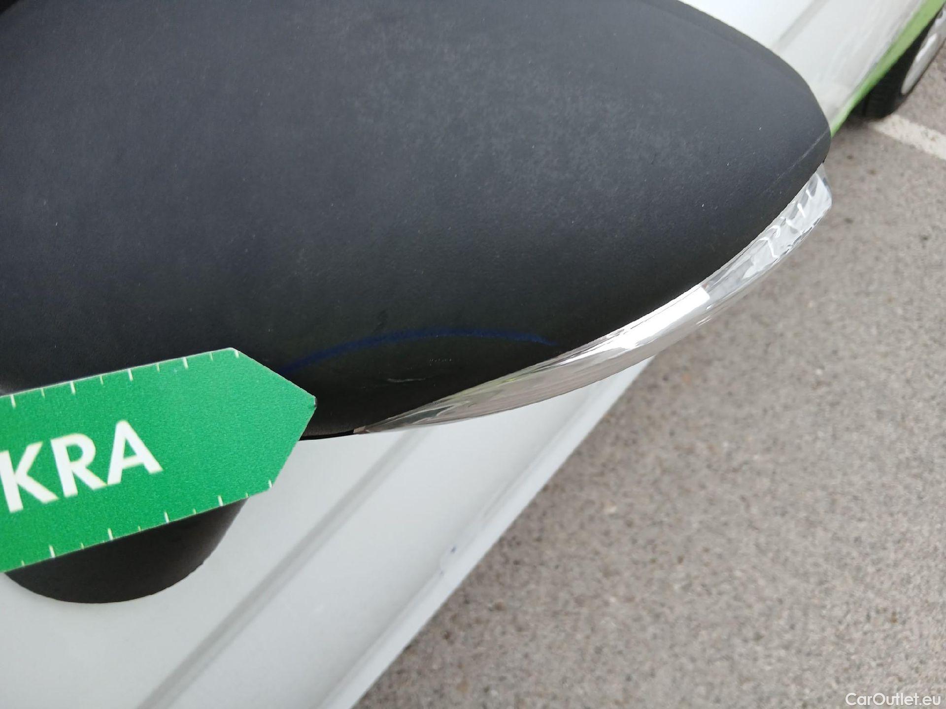  Ford  Fiesta FORD  Van / 2012 / 3P / berlina comercial 1.5 TDCi 55kW (75CV) #27