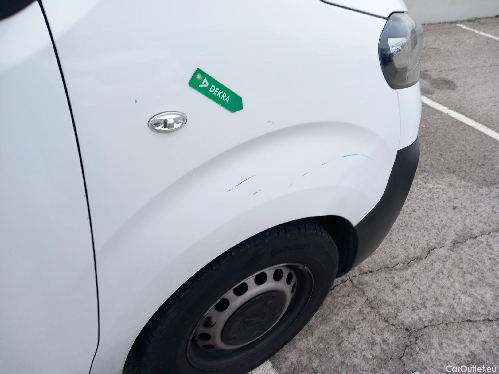  Opel  Vivaro OPEL  / 2019 / 4P / furgón Campaña F2ML 1.5 Diésel 74kW(100CV)M Std Exp #33