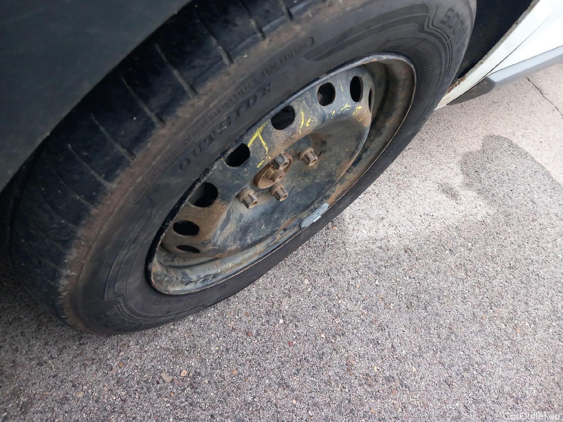  Dacia  Dokker DACIA  / 2013 / 4P / furgón derivado de turismo Van Essential Blue dCi 70kW (95CV) #11