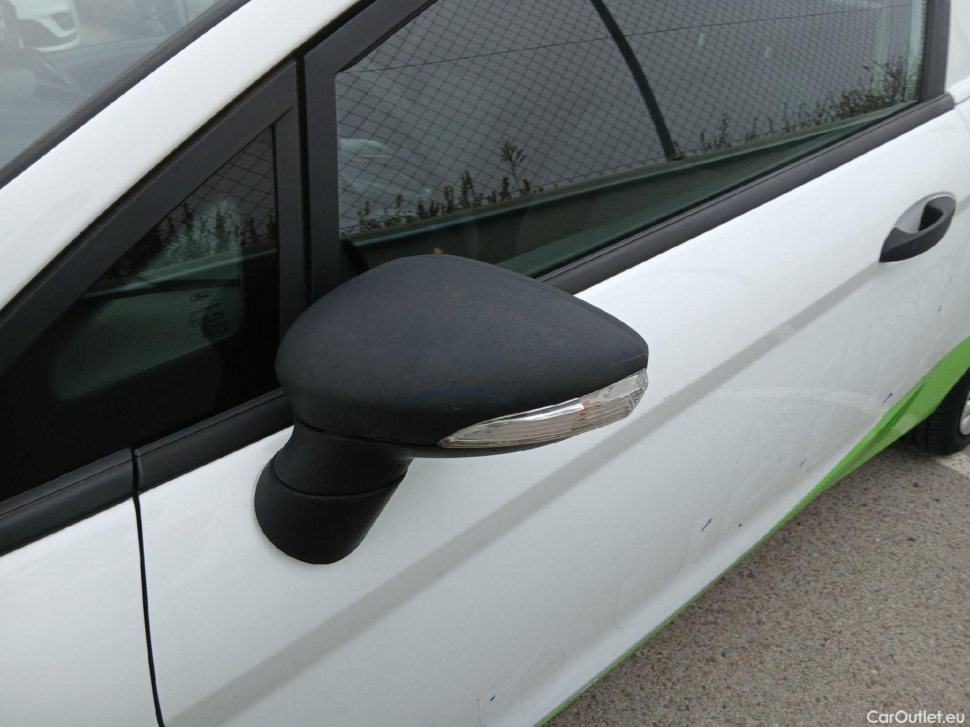  Ford  Fiesta FORD  Van / 2012 / 3P / berlina comercial 1.5 TDCi 55kW (75CV) #26