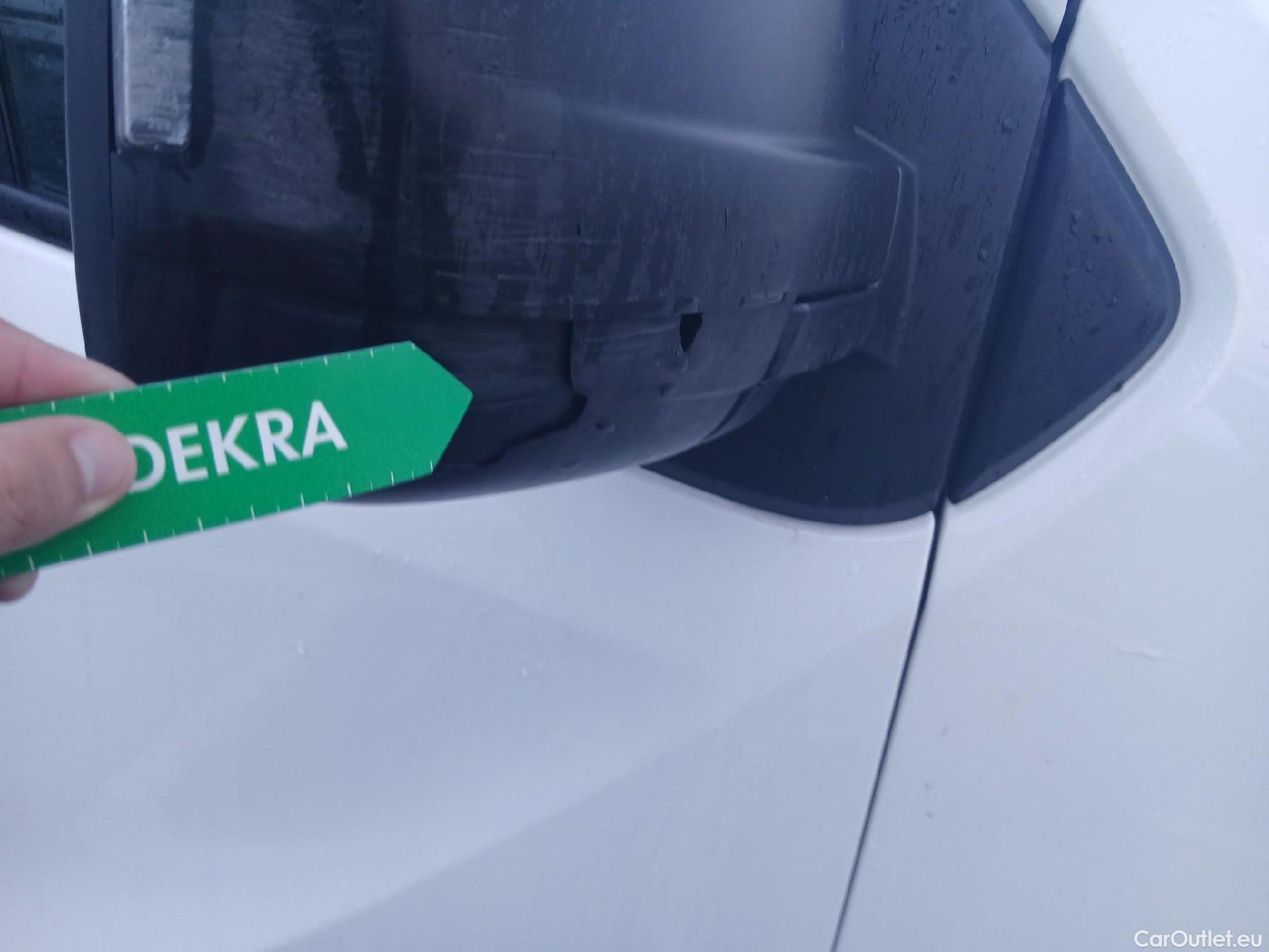  Nissan  NV300 NISSAN  / 2021 / 4P / combi Mixta 6 2.0dCi 81kW L1H1 1T Optima N1 #40