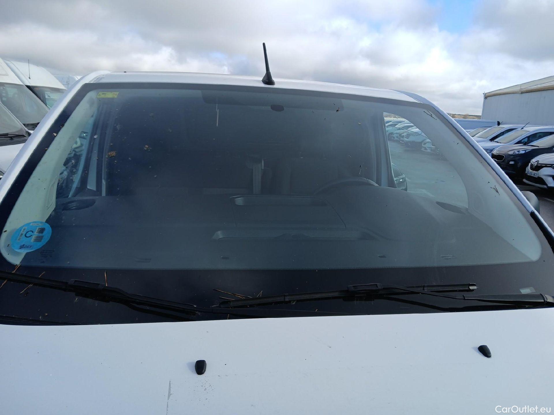  Opel  Vivaro OPEL  / 2019 / 4P / furgón 1.5 Diésel 74kW (100CV) M Std Express #37