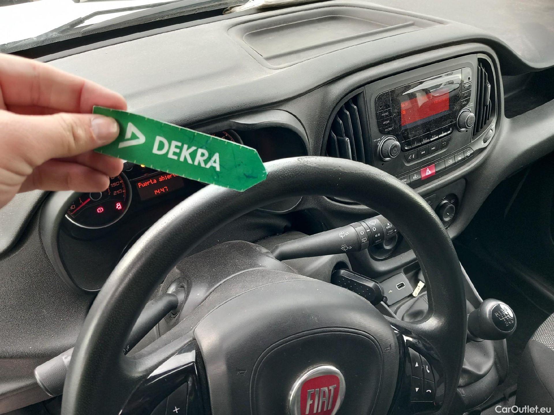  Fiat  Doblo FIAT Doblò Cargo/2015/3P/furgón derivado de turismo Cargo Base 1.6 Mjet 66kW (90CV) #27