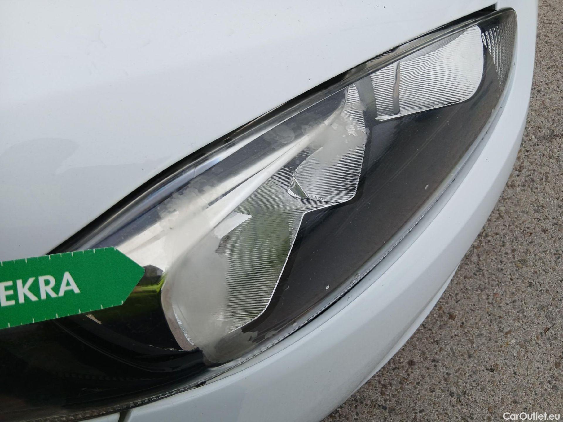  Ford  Fiesta FORD  Van / 2012 / 3P / berlina comercial 1.5 TDCi 55kW (75CV) #57