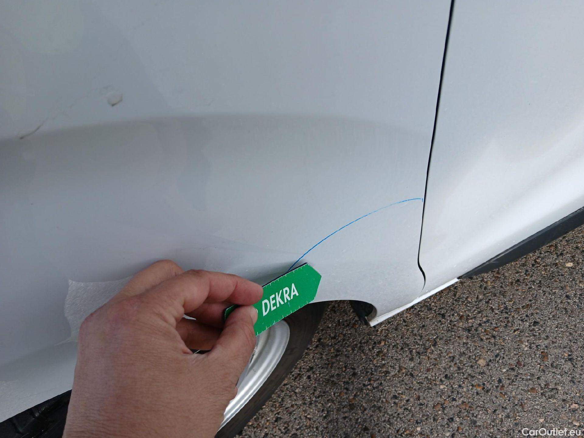  Opel  Vivaro OPEL  / 2019 / 4P / furgón 1.5 Diésel 74kW (100CV) M Std Express #39