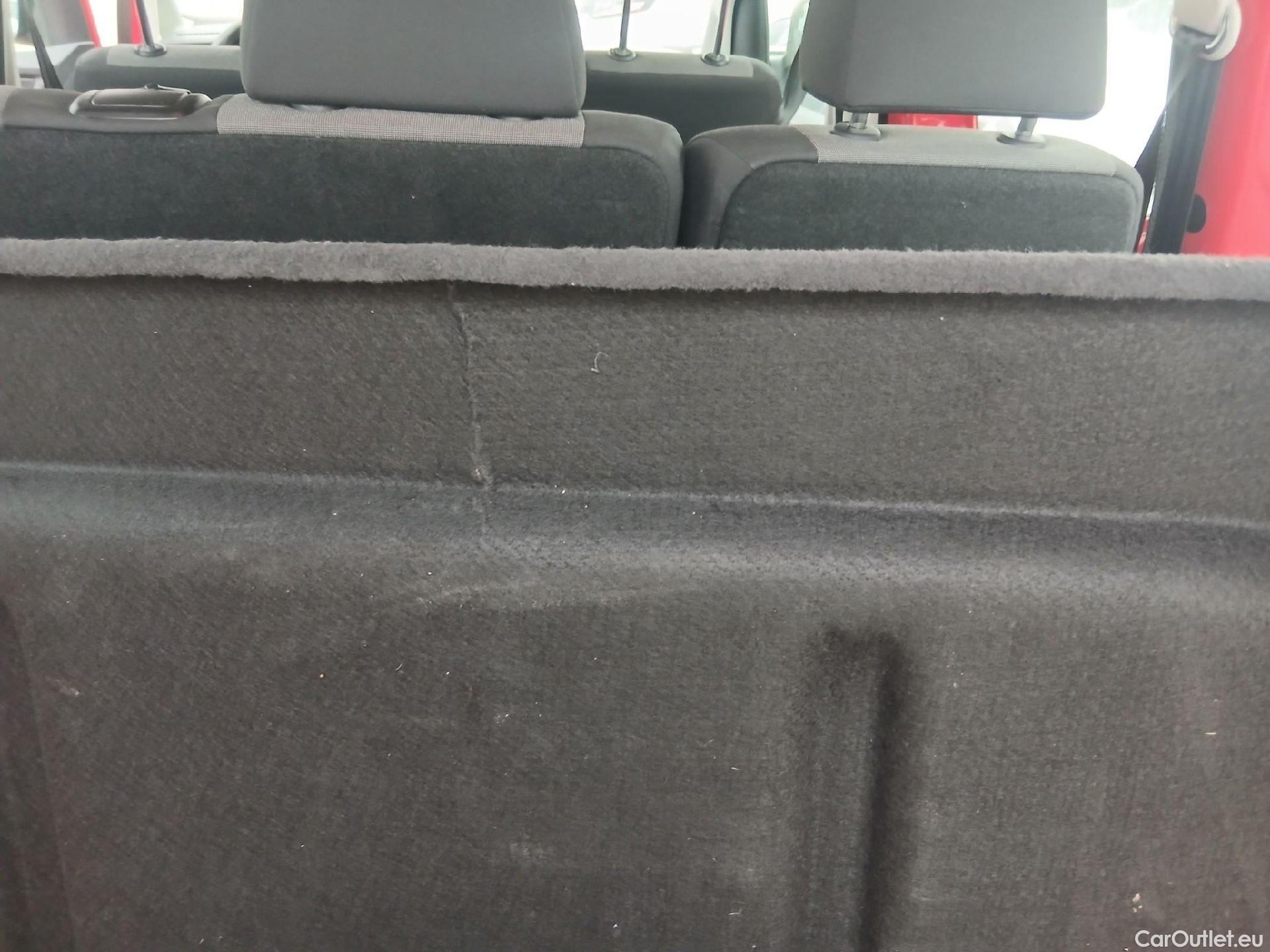  Volkswagen  Caddy VOLKSWAGEN  / 2015 / 4P / combi Business Profesional Kombi 2.0 TDI 75kW #1