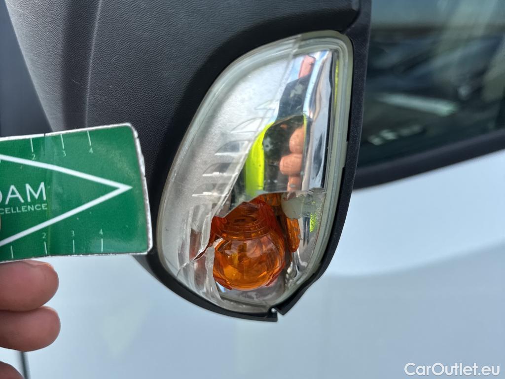  Nissan  NV400 NISSAN  VU 4P 1G COMBI 2.3dCi 145 COMFORT L2H2 3500 COMBI-9 FWD #61