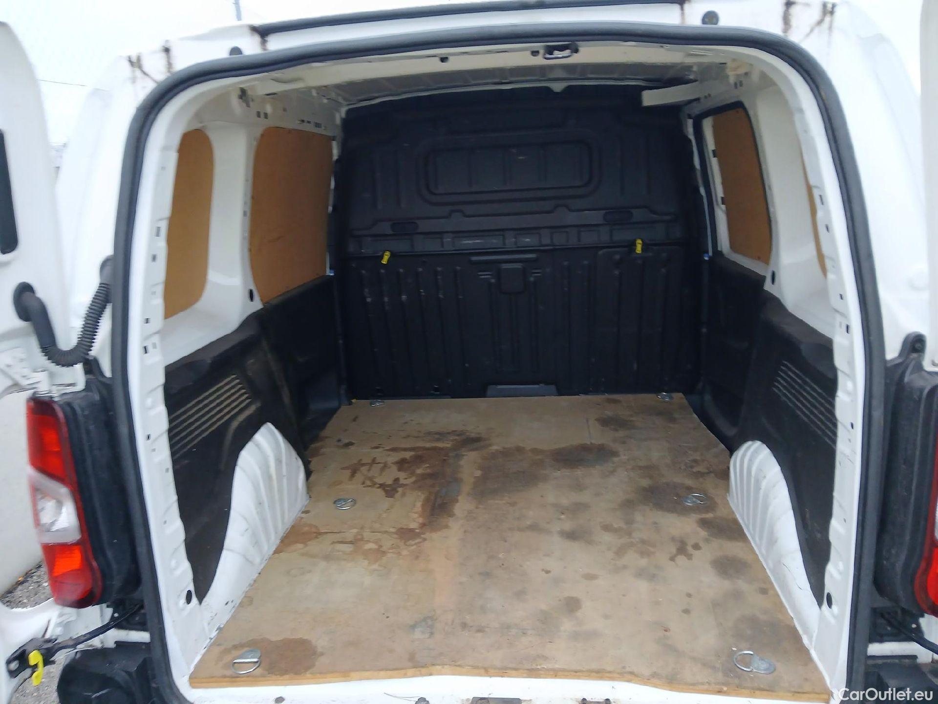  Peugeot  Partner PEUGEOT  / 2018 / 3P / furgón derivado de turismo Pro Standard 1000kg BlueHDi 73kW #5