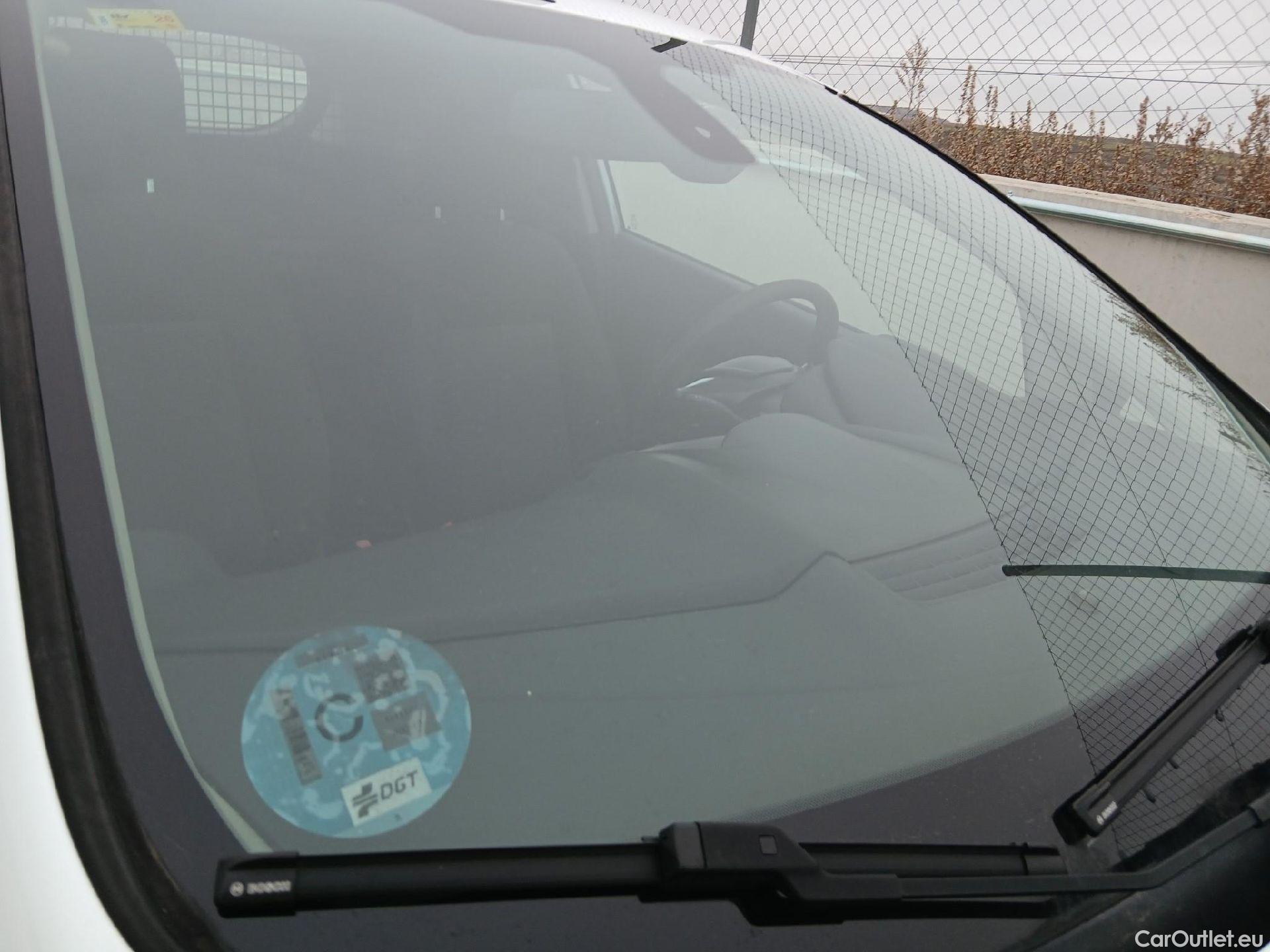  Ford  Fiesta FORD  Van / 2012 / 3P / berlina comercial 1.5 TDCi 55kW (75CV) #16