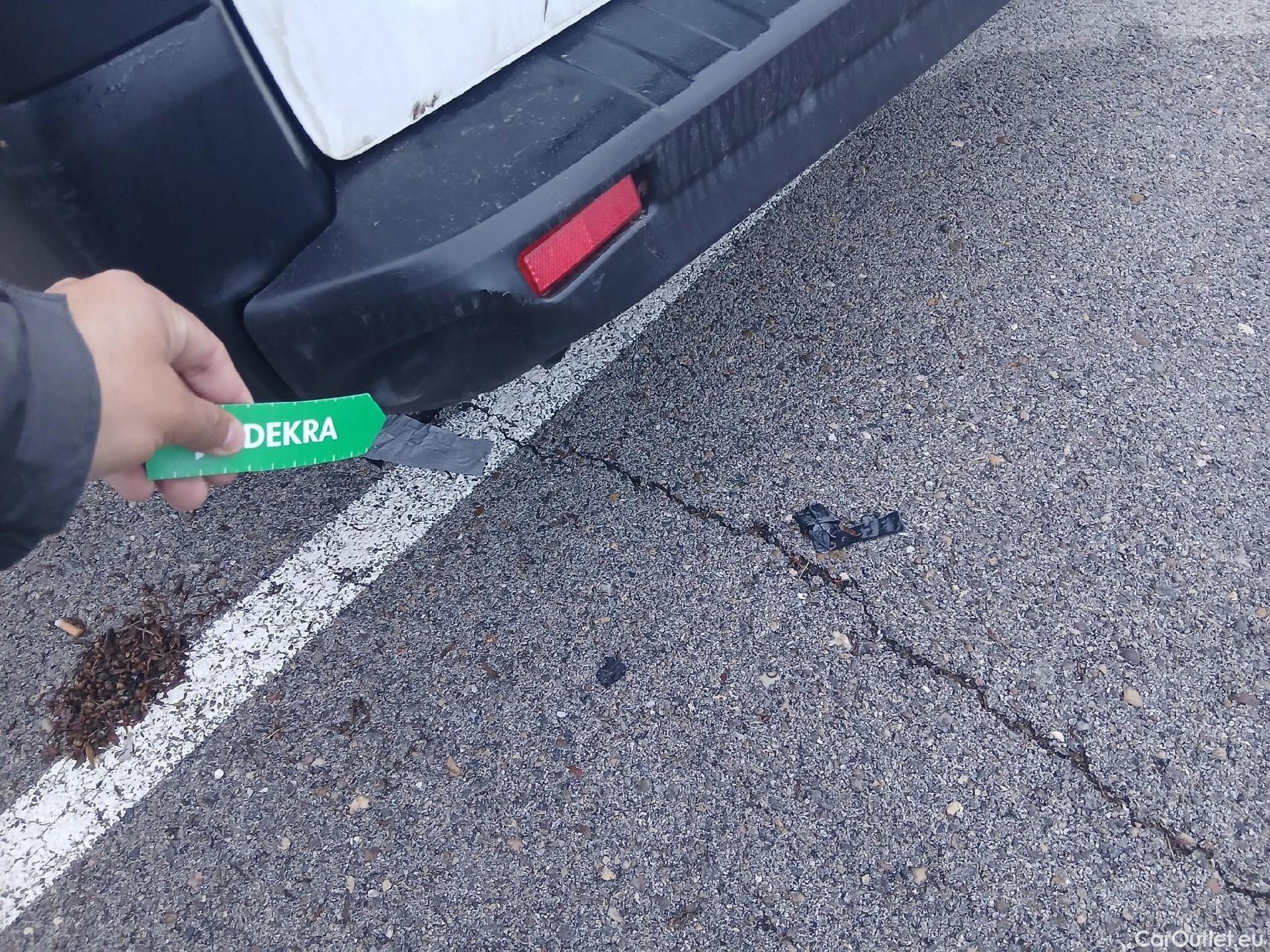  Nissan  NV300 NISSAN  / 2021 / 4P / combi Mixta 6 2.0dCi 81kW L1H1 1T Optima N1 #29