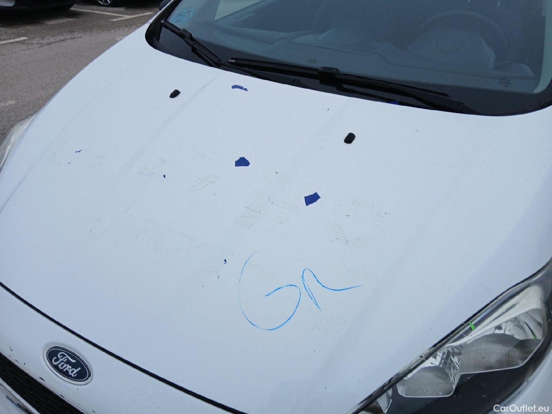  Ford  Fiesta FORD  Van / 2012 / 3P / berlina comercial 1.5 TDCi 55kW (75CV) #18