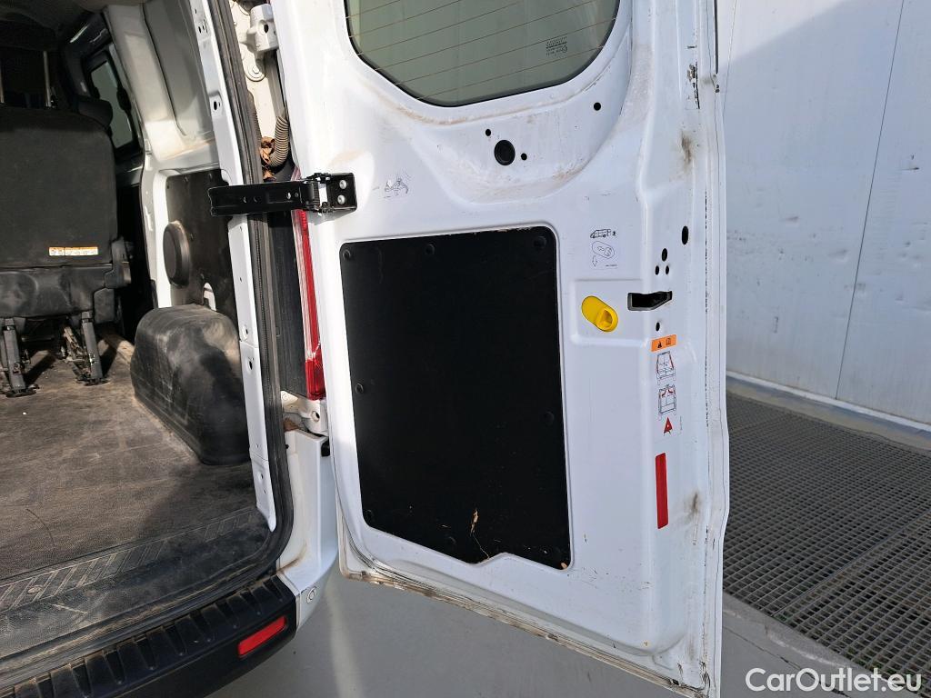  Ford  Transit  Custom Combi / Tourneo Custom 320 L1 Trend 2.0 Ecoblue 150CV MT6 E6d #50