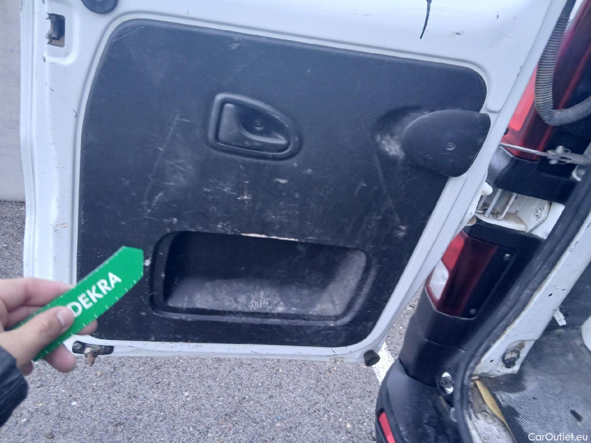  Nissan  NV300 NISSAN  / 2021 / 4P / combi Mixta 6 2.0dCi 81kW L1H1 1T Optima N1 #6