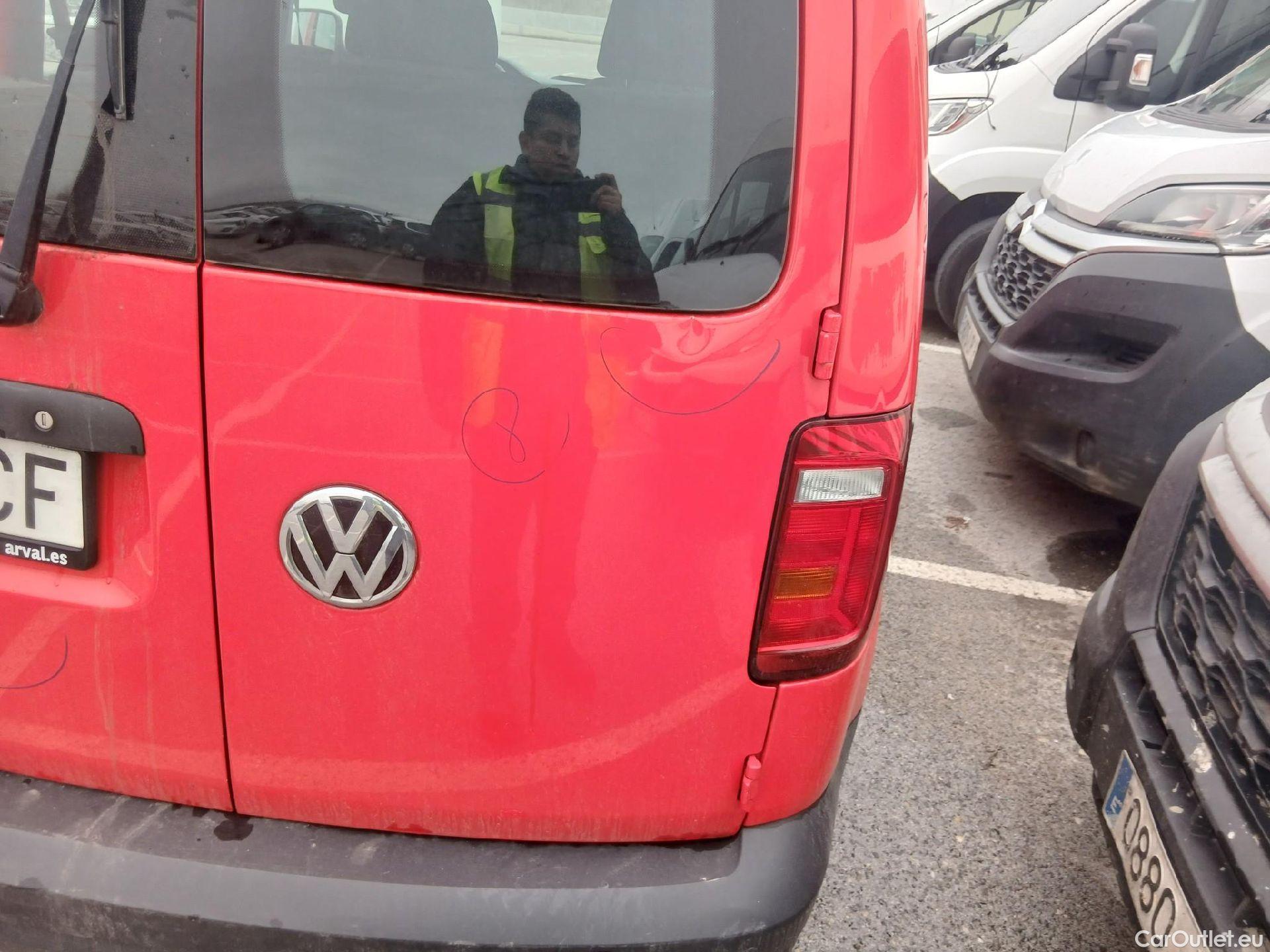  Volkswagen  Caddy VOLKSWAGEN  / 2015 / 4P / combi Business Profesional Kombi 2.0 TDI 75kW #27