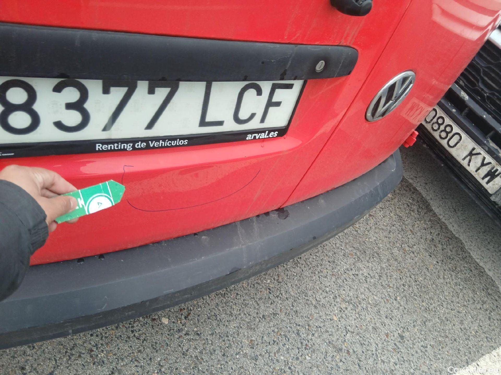  Volkswagen  Caddy VOLKSWAGEN  / 2015 / 4P / combi Business Profesional Kombi 2.0 TDI 75kW #25