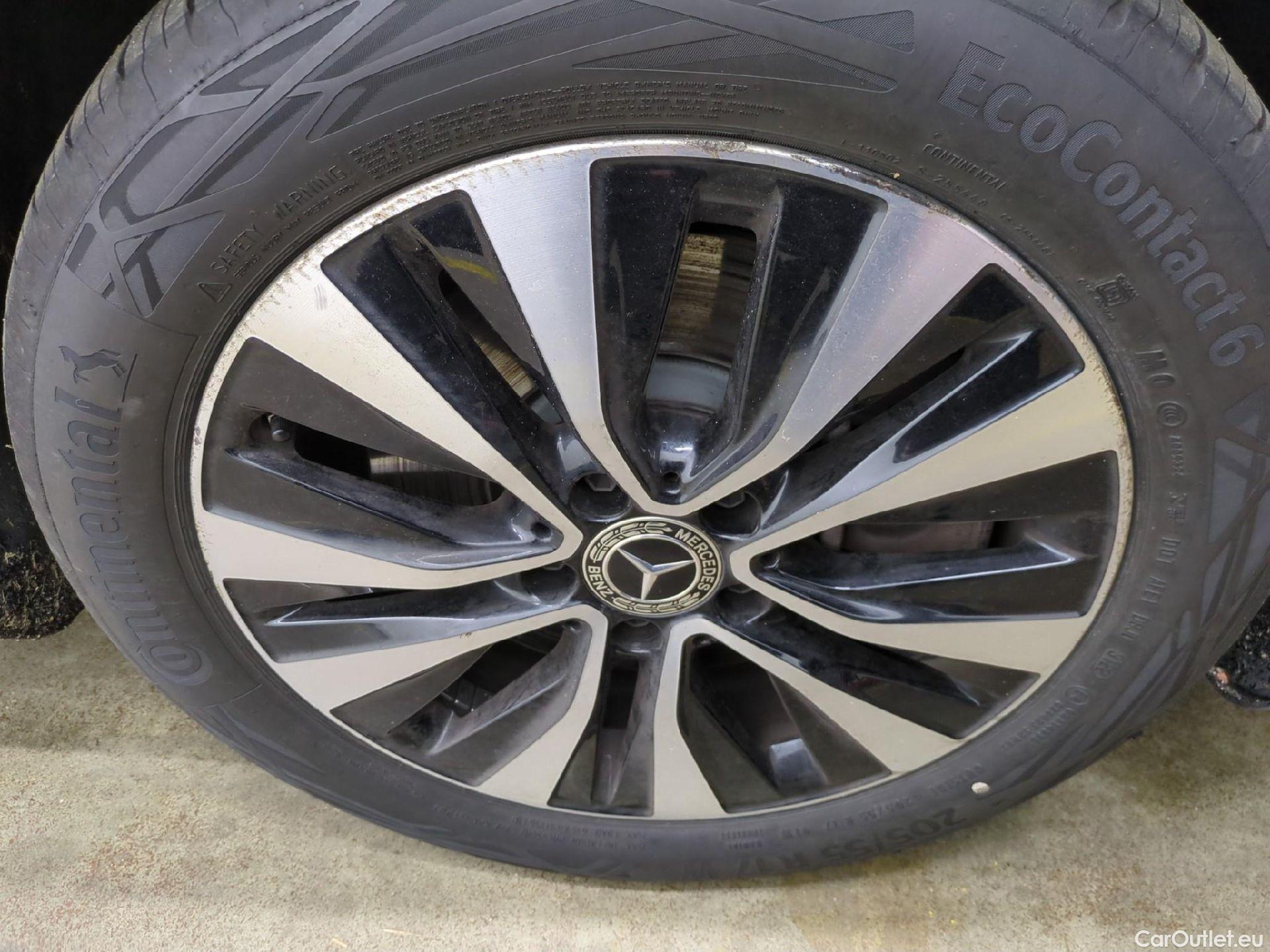  Mercedes  A-Klasse MERCEDES-BENZ Classe A Compact / 2018 / 5P / Berline A 250 e Business Line 8G-DCT #5