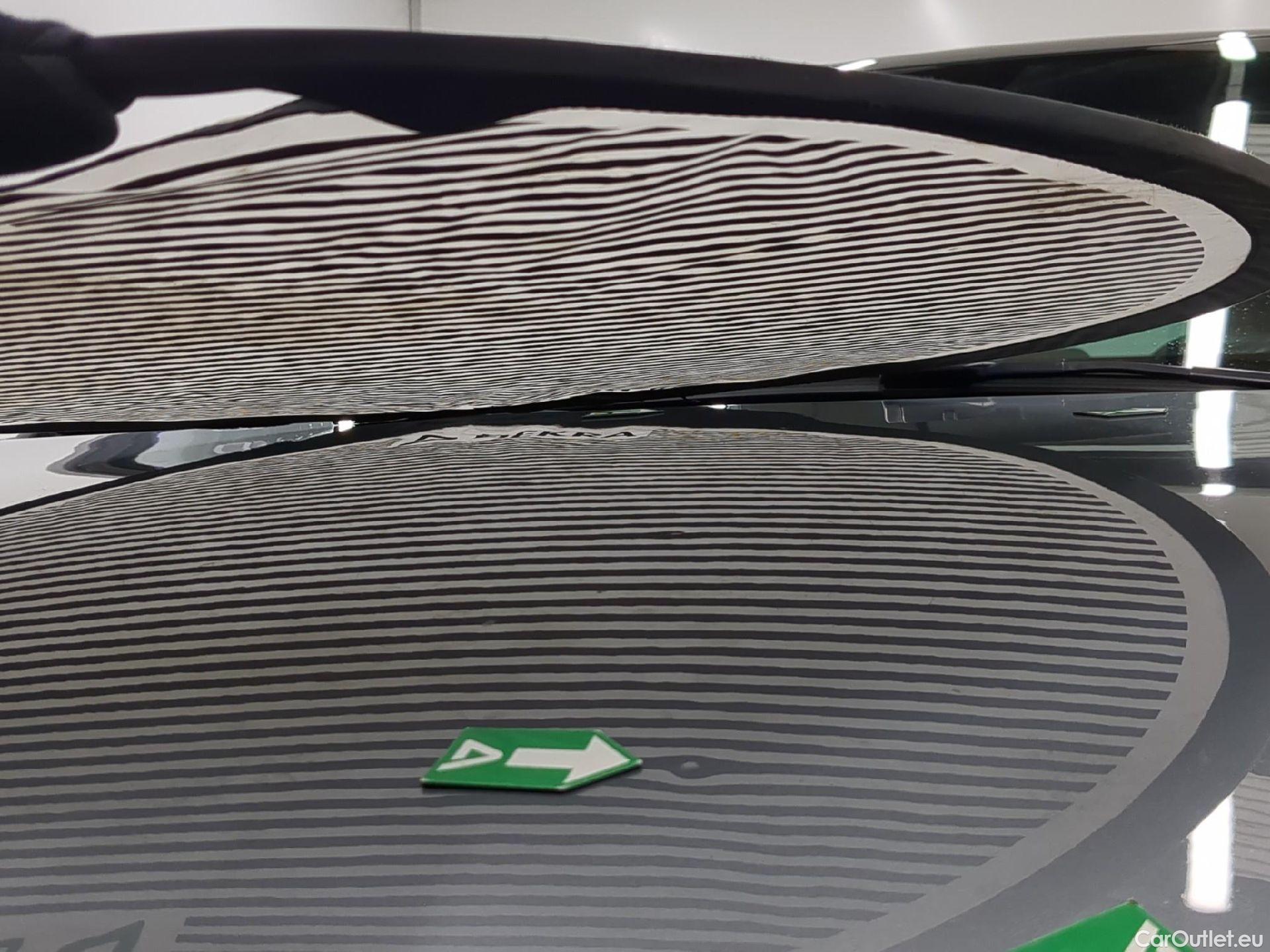  KIA  Sportage KIA  / 2021 / 5P / SUV 1.6 T-GDI 265 PHEV AUTO 4WD GT-L PREM BU #24