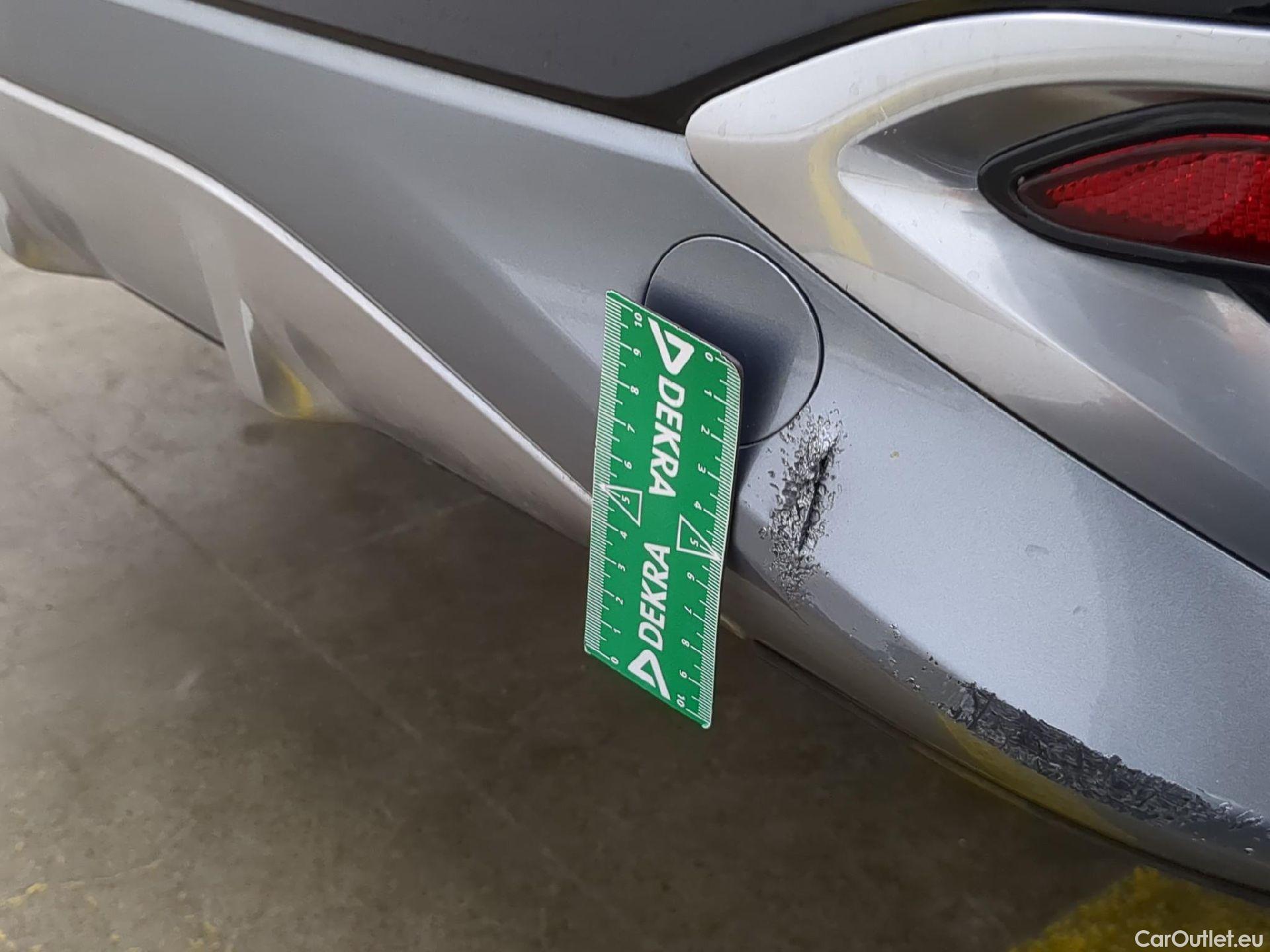  KIA  Sportage KIA  / 2021 / 5P / SUV 1.6 T-GDI 265 PHEV AUTO 4WD GT-L PREM BU #36