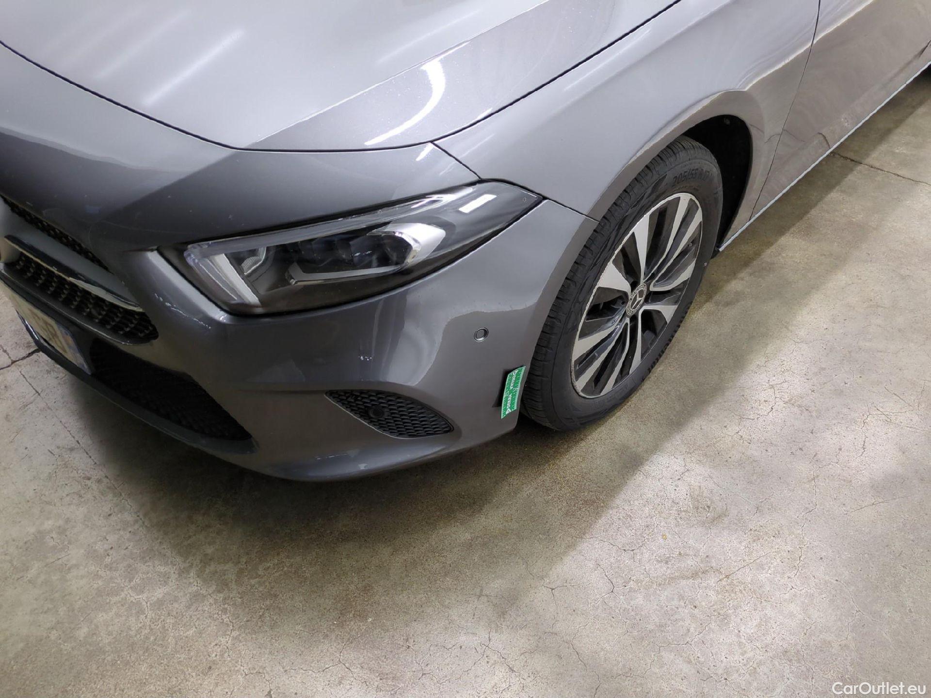  Mercedes  A-Klasse MERCEDES-BENZ Classe A Compact / 2018 / 5P / Berline A 250 e Business Line 8G-DCT #15