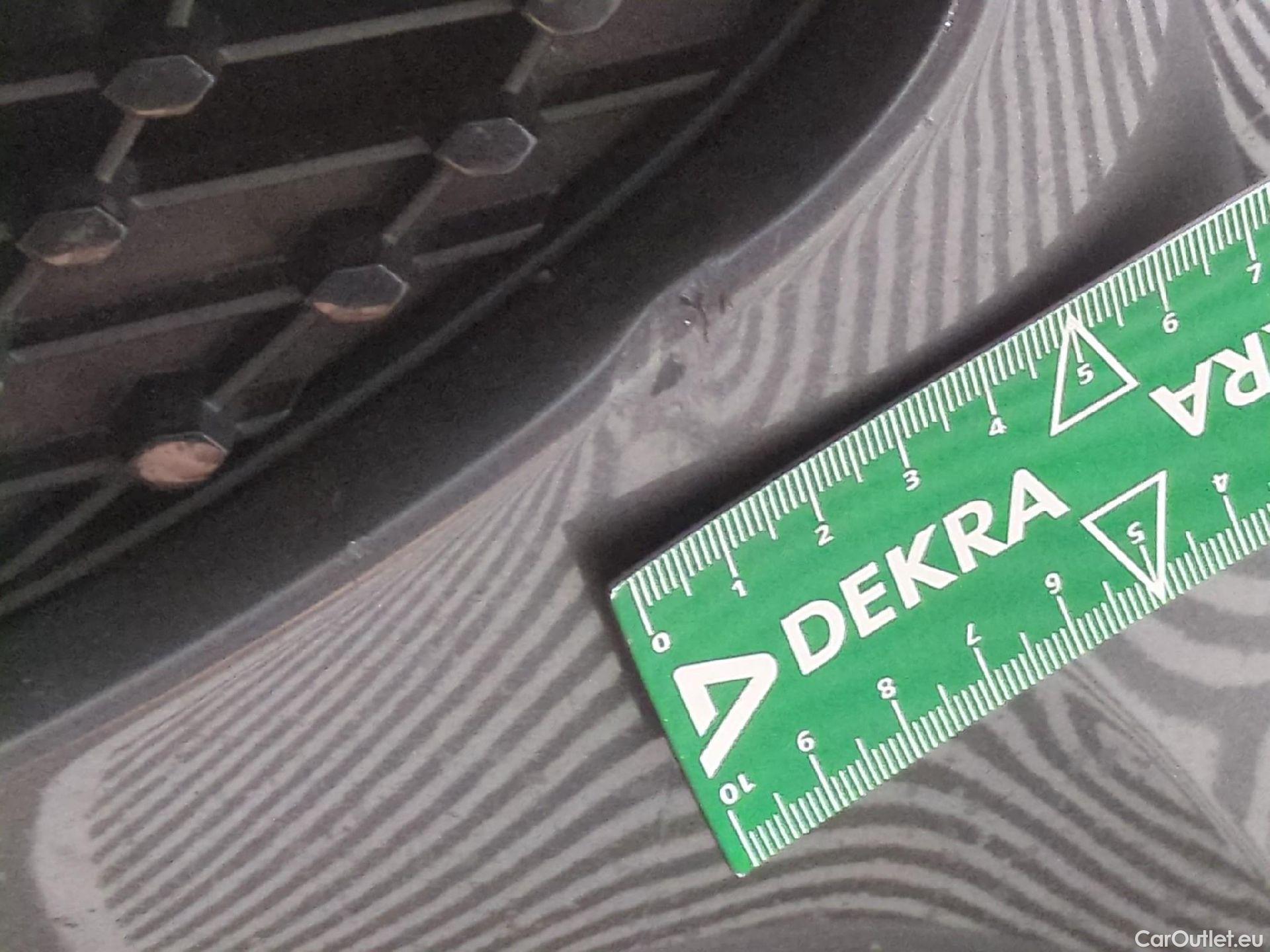  Mercedes  A-Klasse MERCEDES-BENZ Classe A Compact / 2018 / 5P / Berline A 250 e Business Line 8G-DCT #12