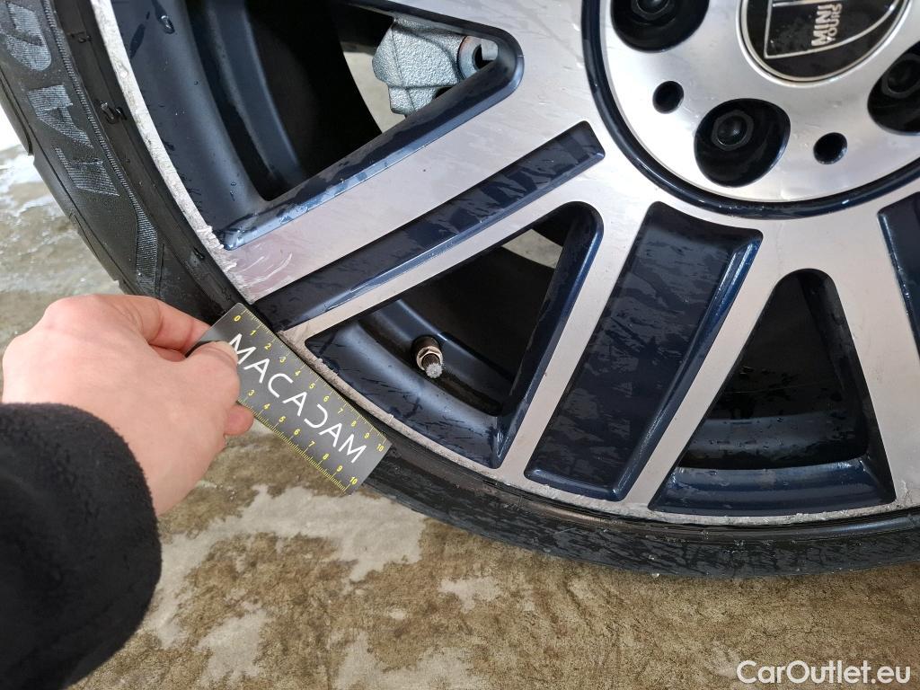  Mini  Countryman MINI  / 2020 / 5P / Crossover Cooper SE ALL4 Yours 125+95ch BVA6 #14