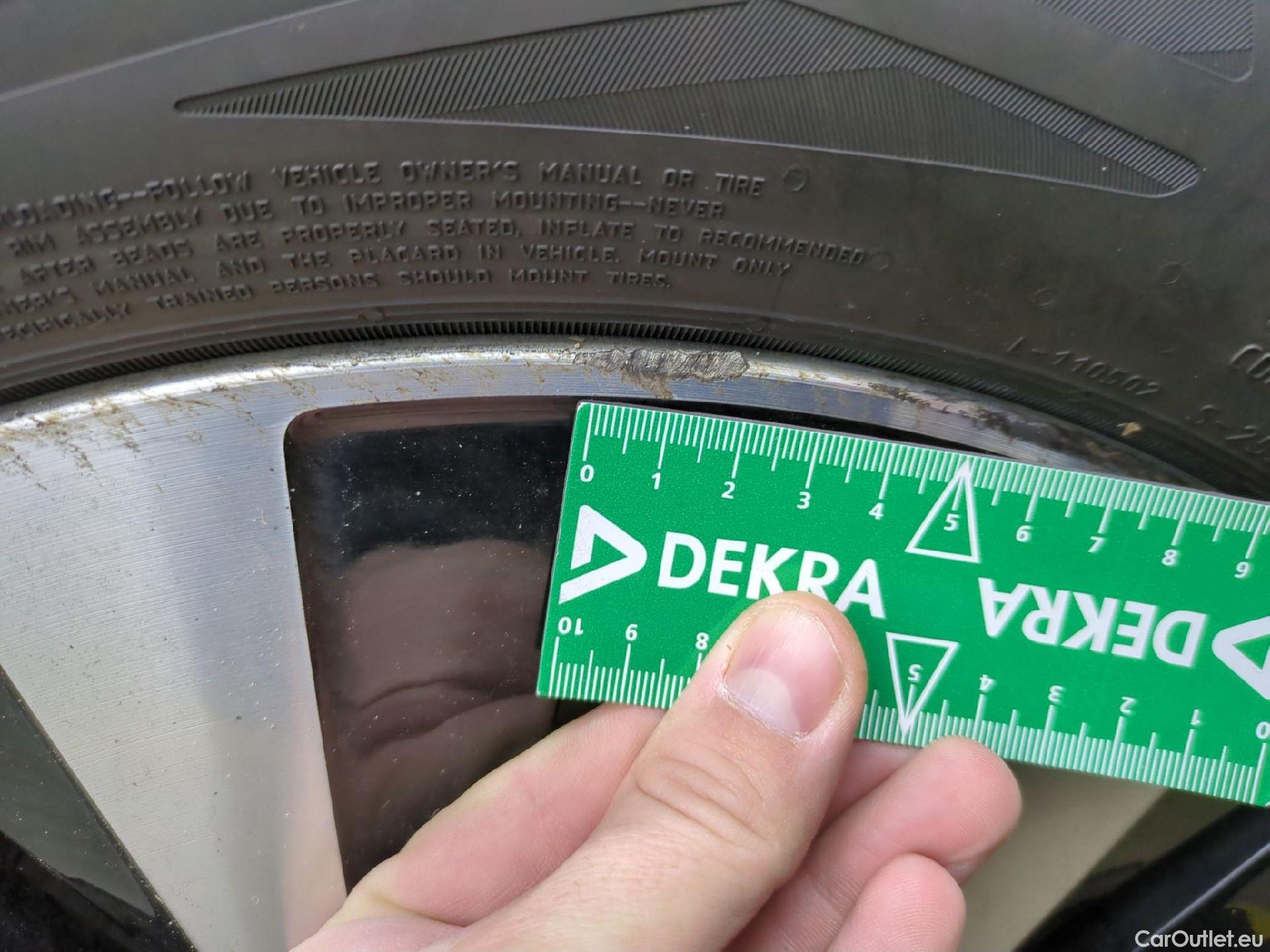  Mercedes  A-Klasse MERCEDES-BENZ Classe A Compact / 2018 / 5P / Berline A 250 e Business Line 8G-DCT #7