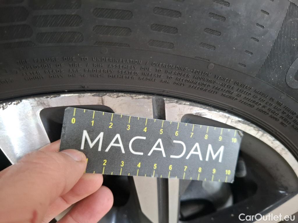  Peugeot  208  Allure Pack 1.2 PureTech 100CV BVA8 E6d #43