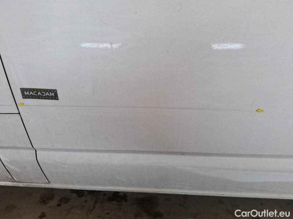  Volkswagen  Transporter VOLKSWAGEN  / 2019 / 4P / Fourgon tôlé 2.0 TDi 110 L1H1 Business #19