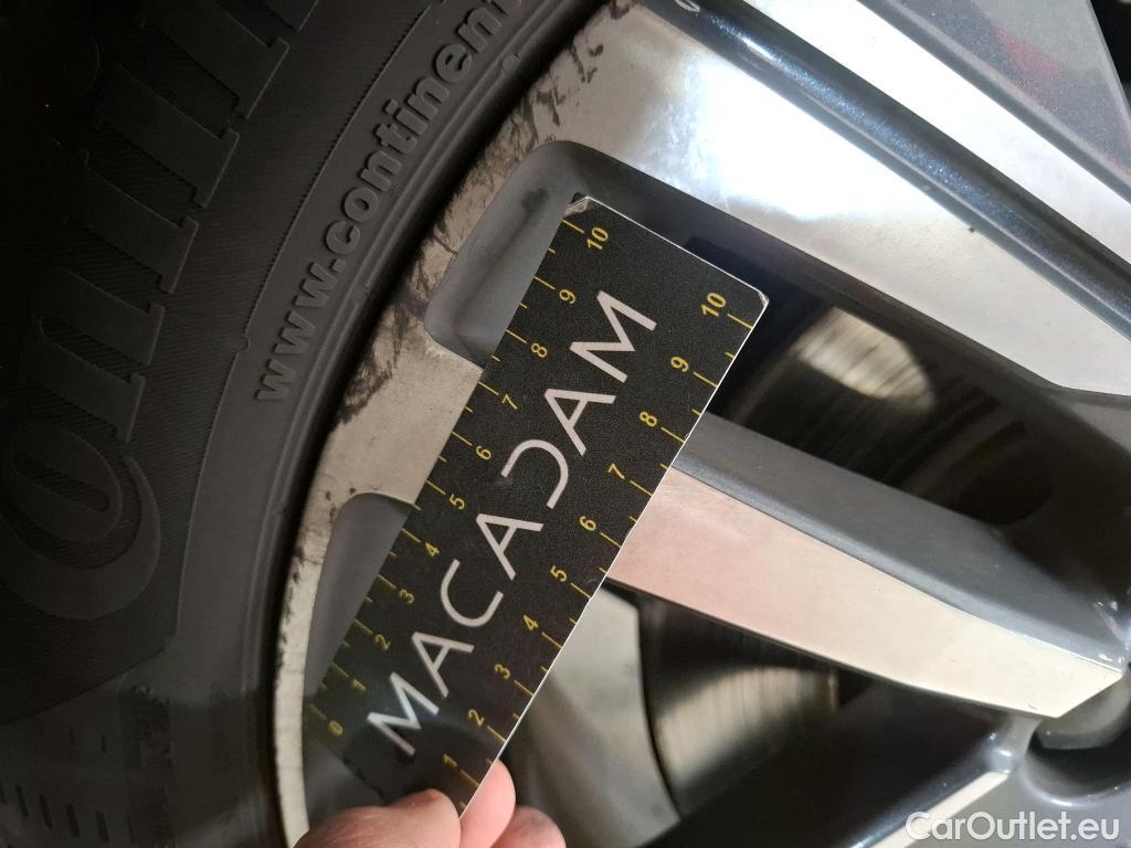  Peugeot  208  Allure Pack 1.2 PureTech 100CV BVA8 E6d #47