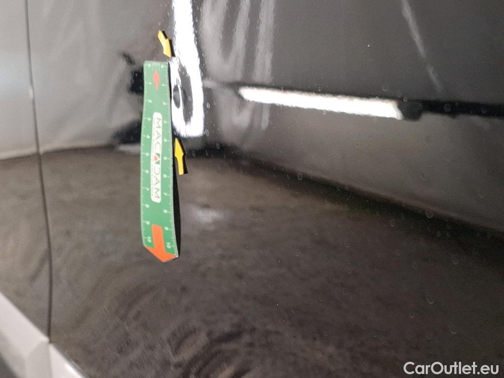  Peugeot  2008  Allure Business 1.5 HDi 110CV BVM6 E6d #24